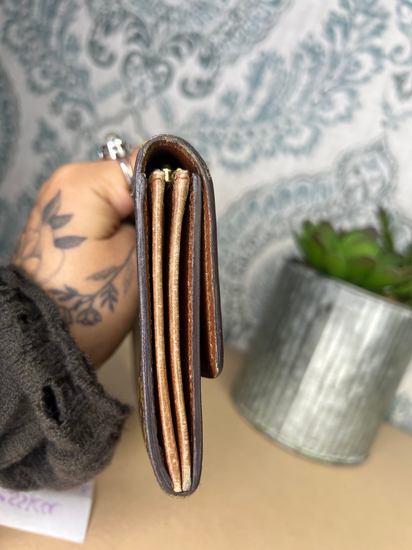 Louis Vuitton Monogram Sarah Wallet