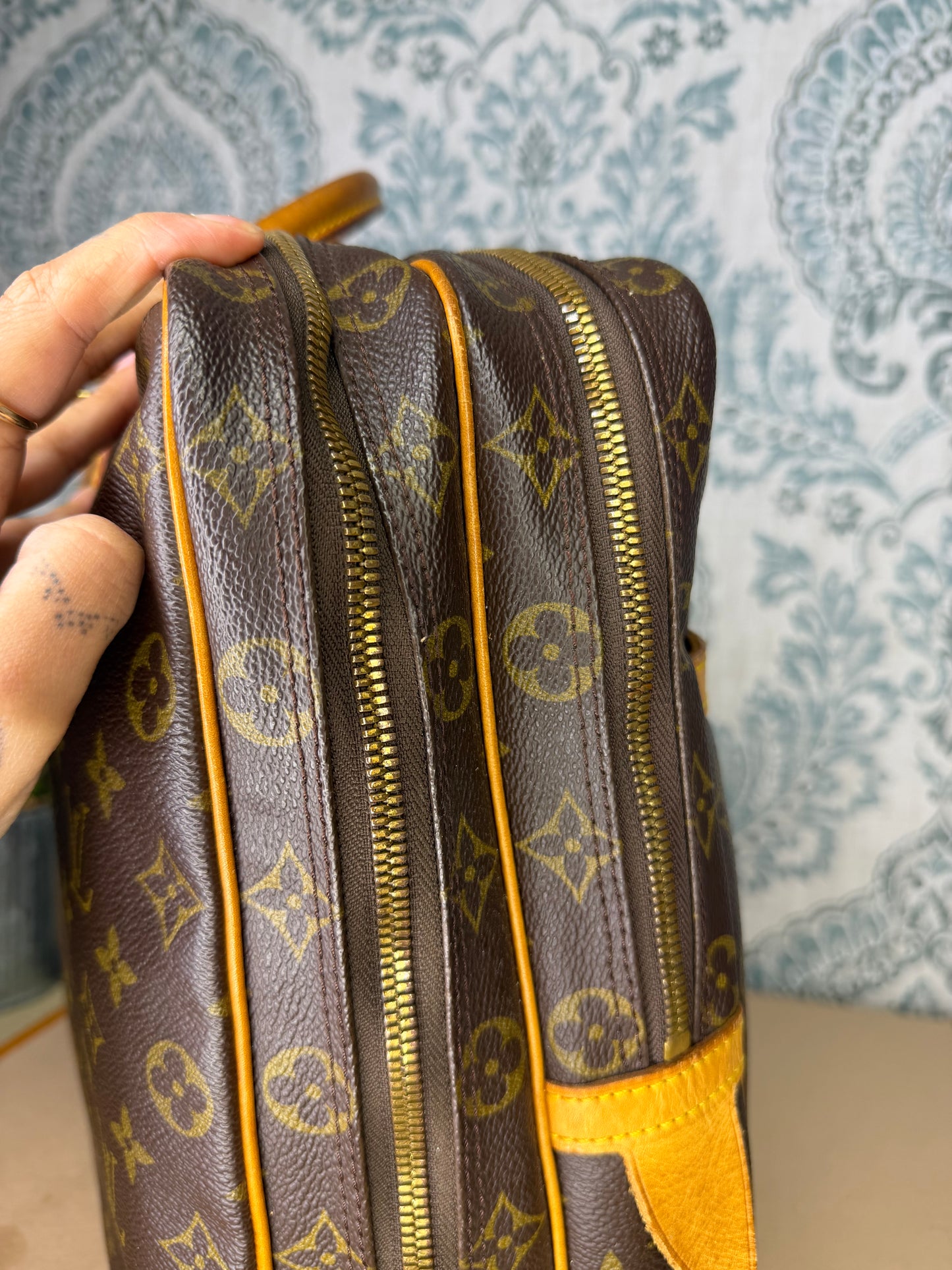 Louis Vuitton Porte Documents Voyage GM