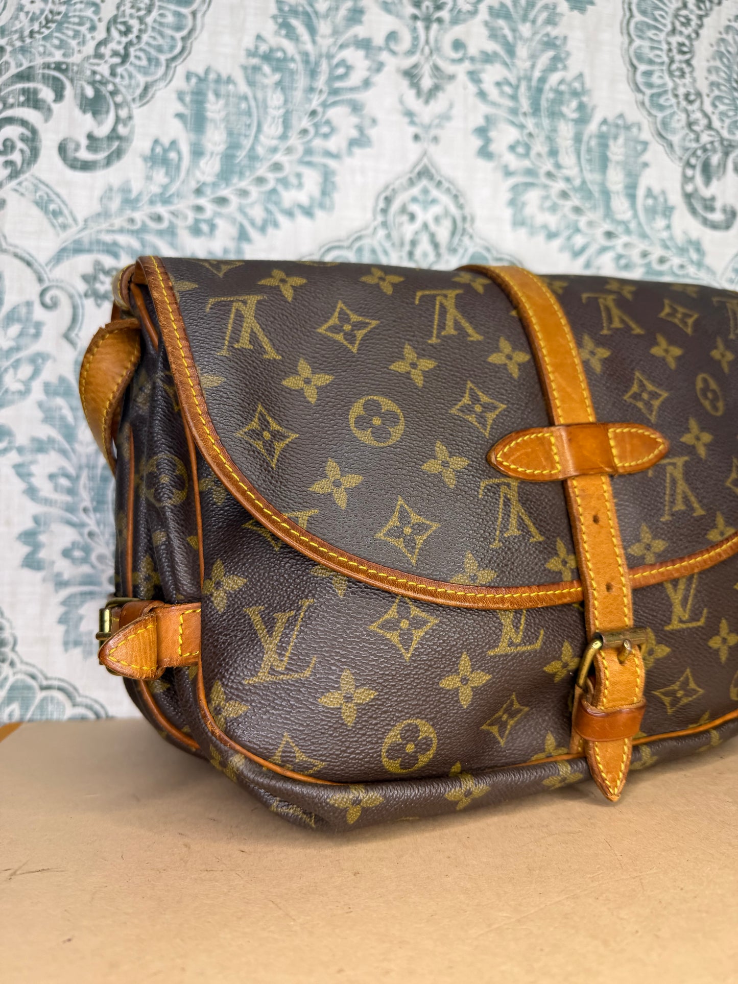 Louis Vuitton Saumur 30