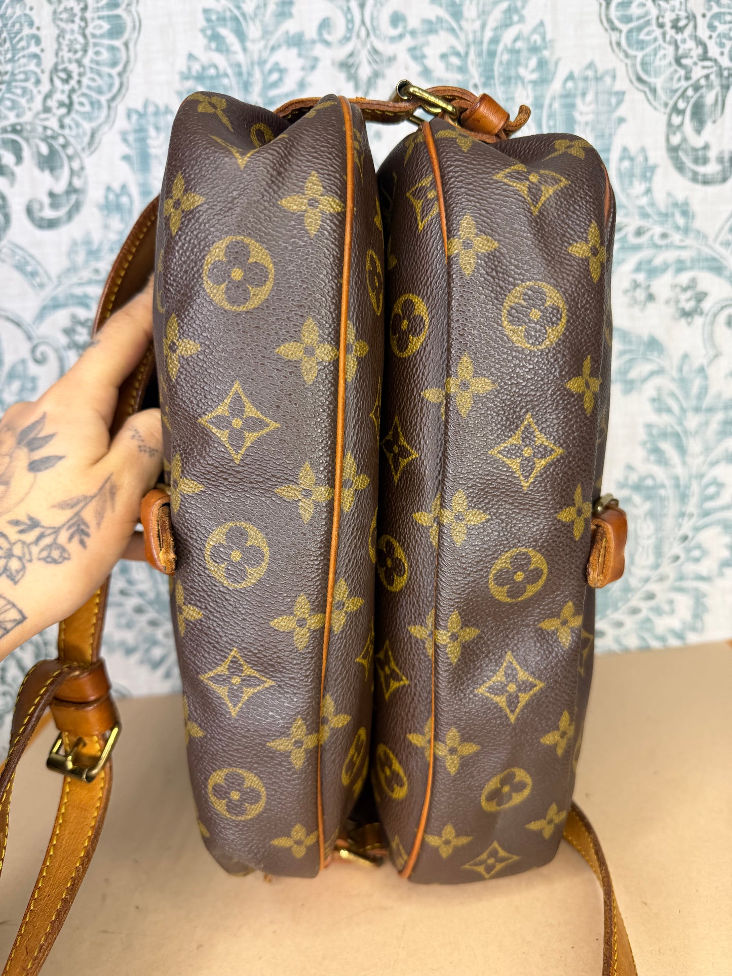 Louis Vuitton Saumur 30
