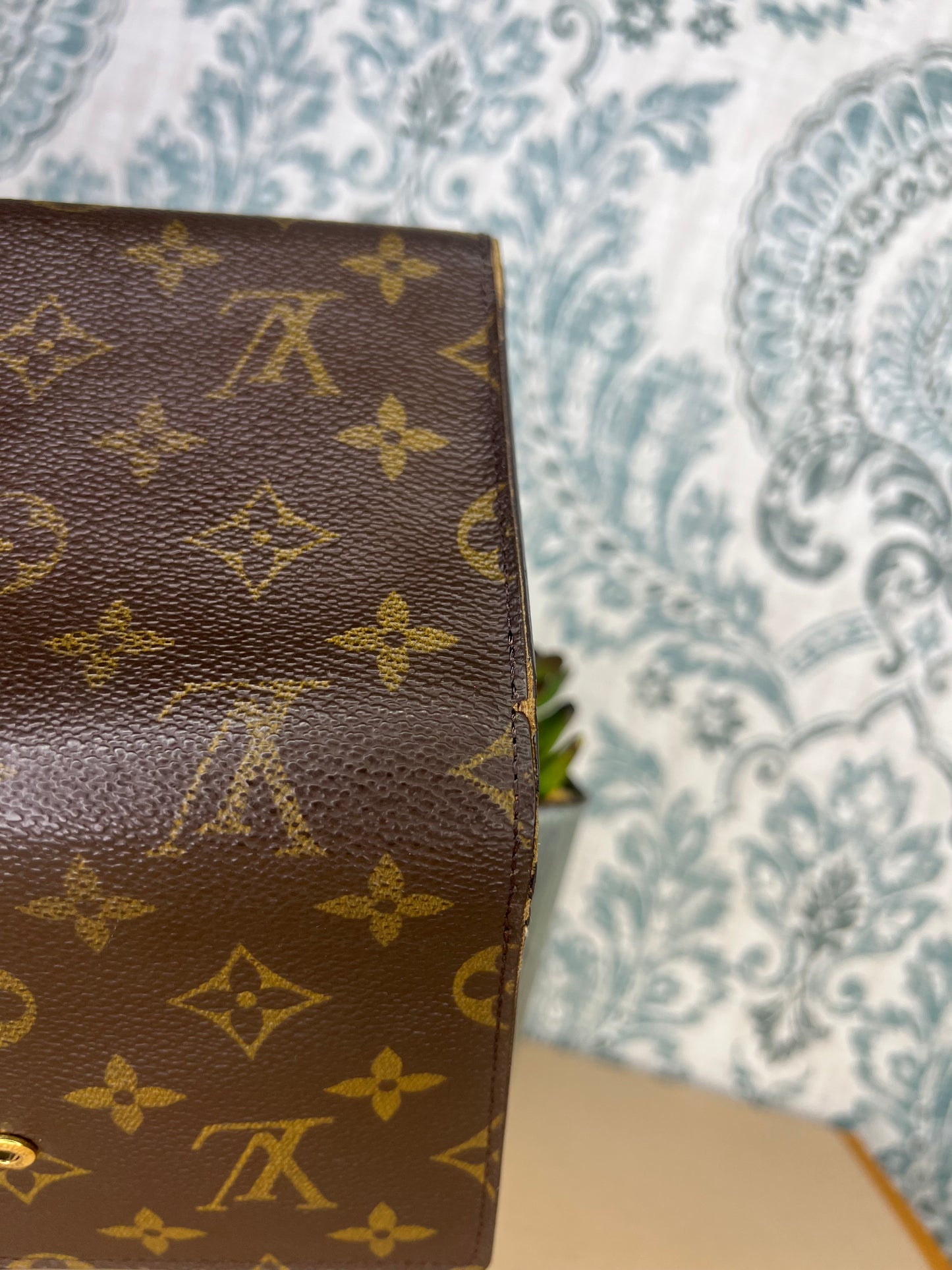 Louis Vuitton Monogram Passport Trifold Wallet #1