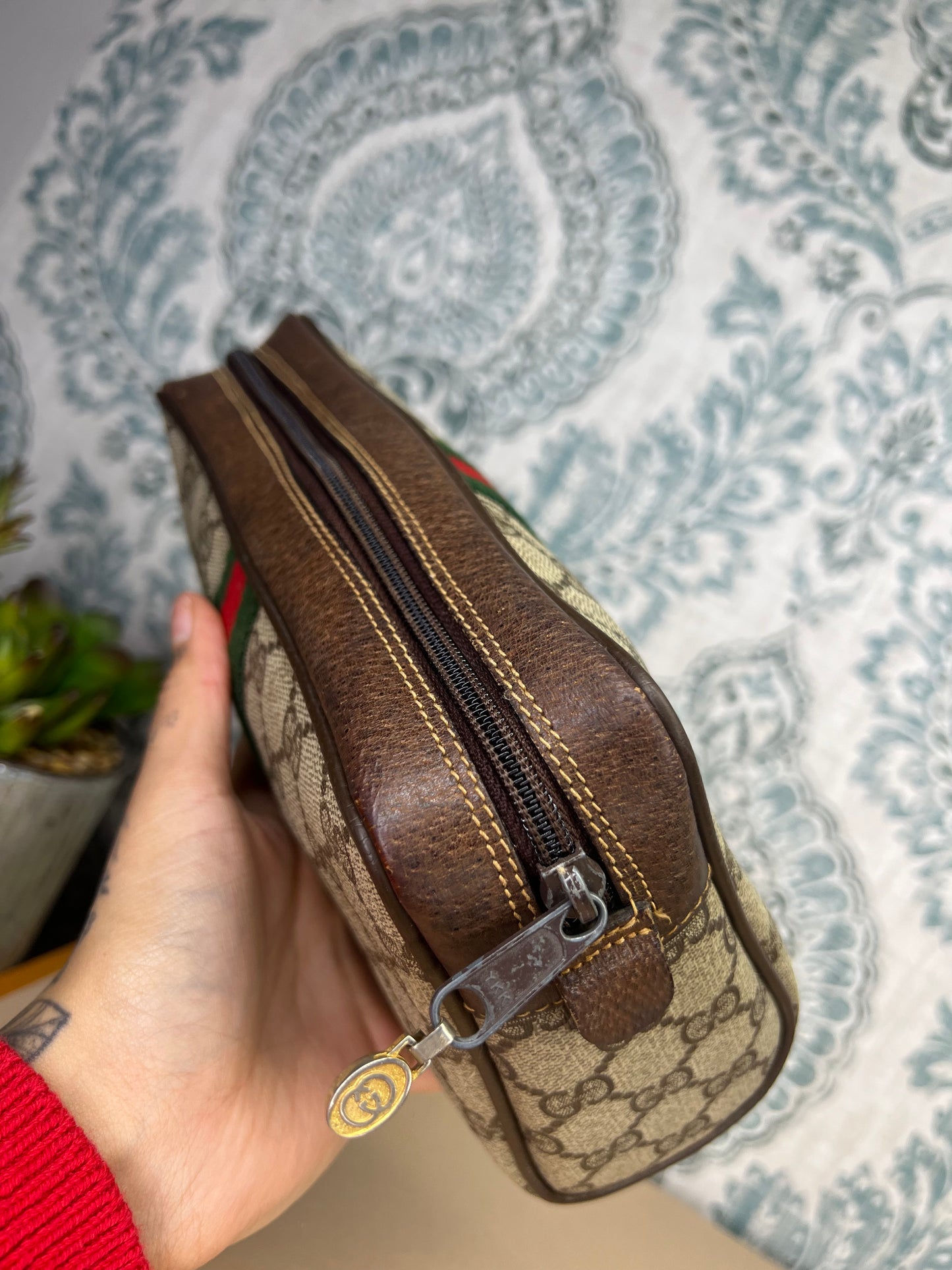 Gucci Supreme Brown Sherry Line Pouch