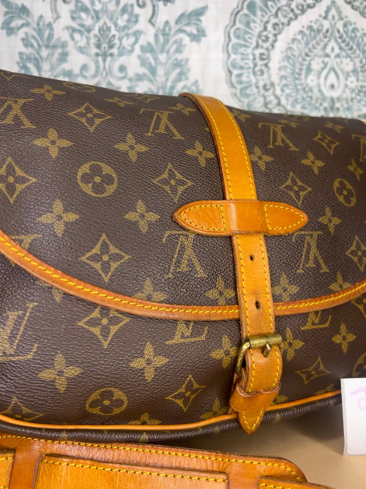 Louis Vuitton Saumur 30