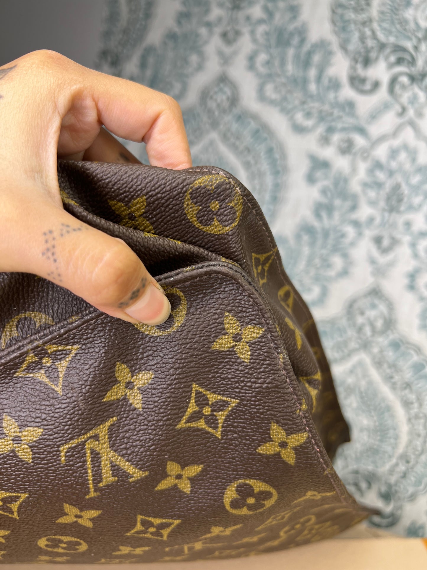 Louis Vuitton French Company Sac Plat