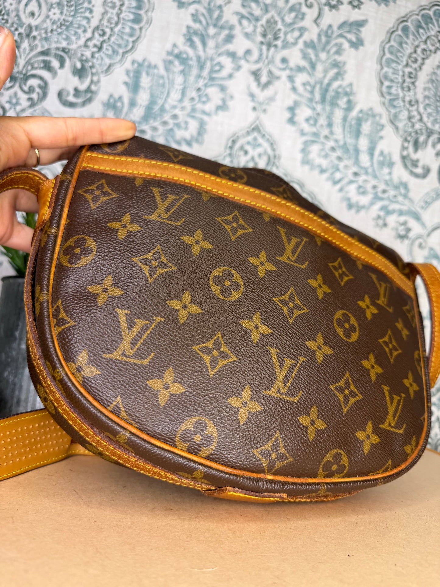 Louis Vuitton Jeune Fille GM (needs repair)