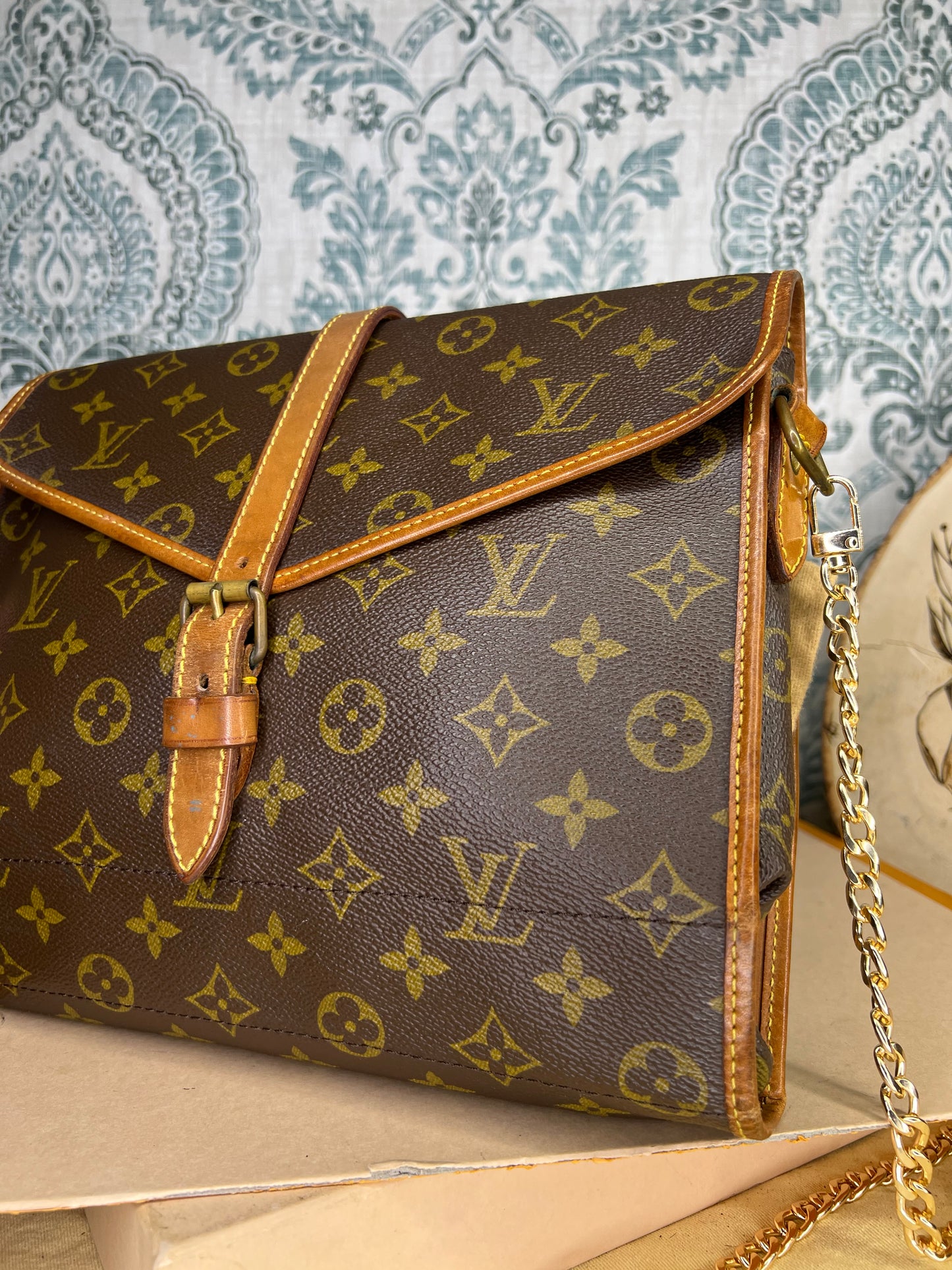 Monogram Portable Serviette

Desktop Organizer