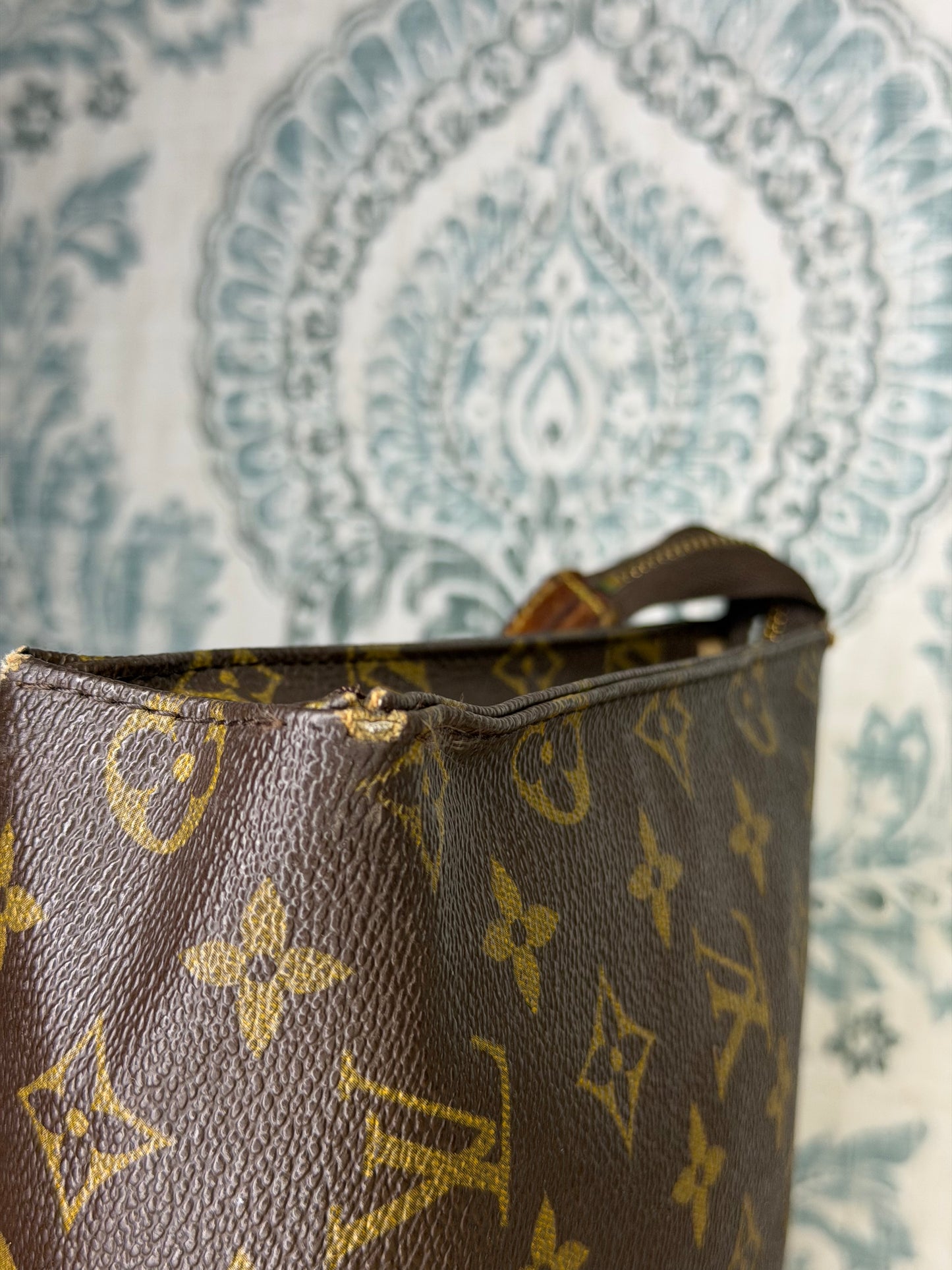 Louis Vuitton Toiletry 26 #1 (needs new zipper)