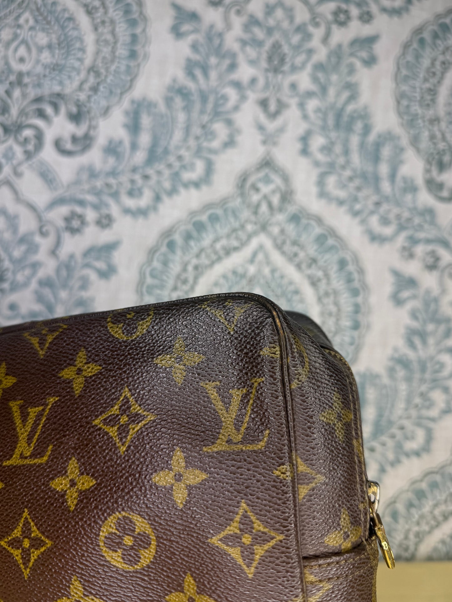 Louis Vuitton Trousse 28