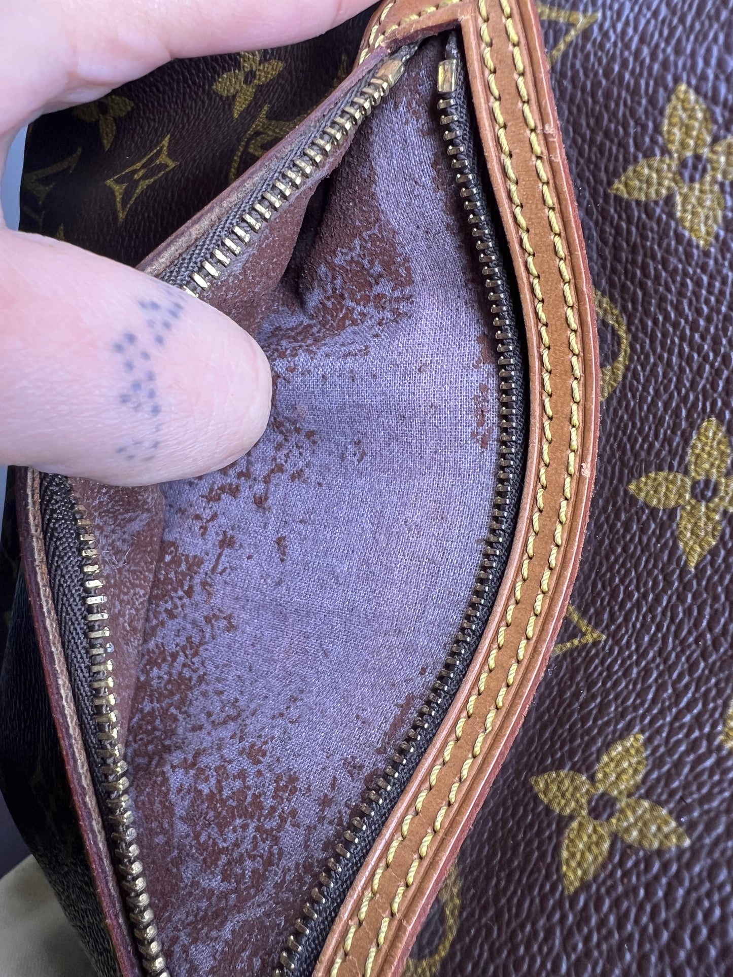 Louis Vuitton Senlis