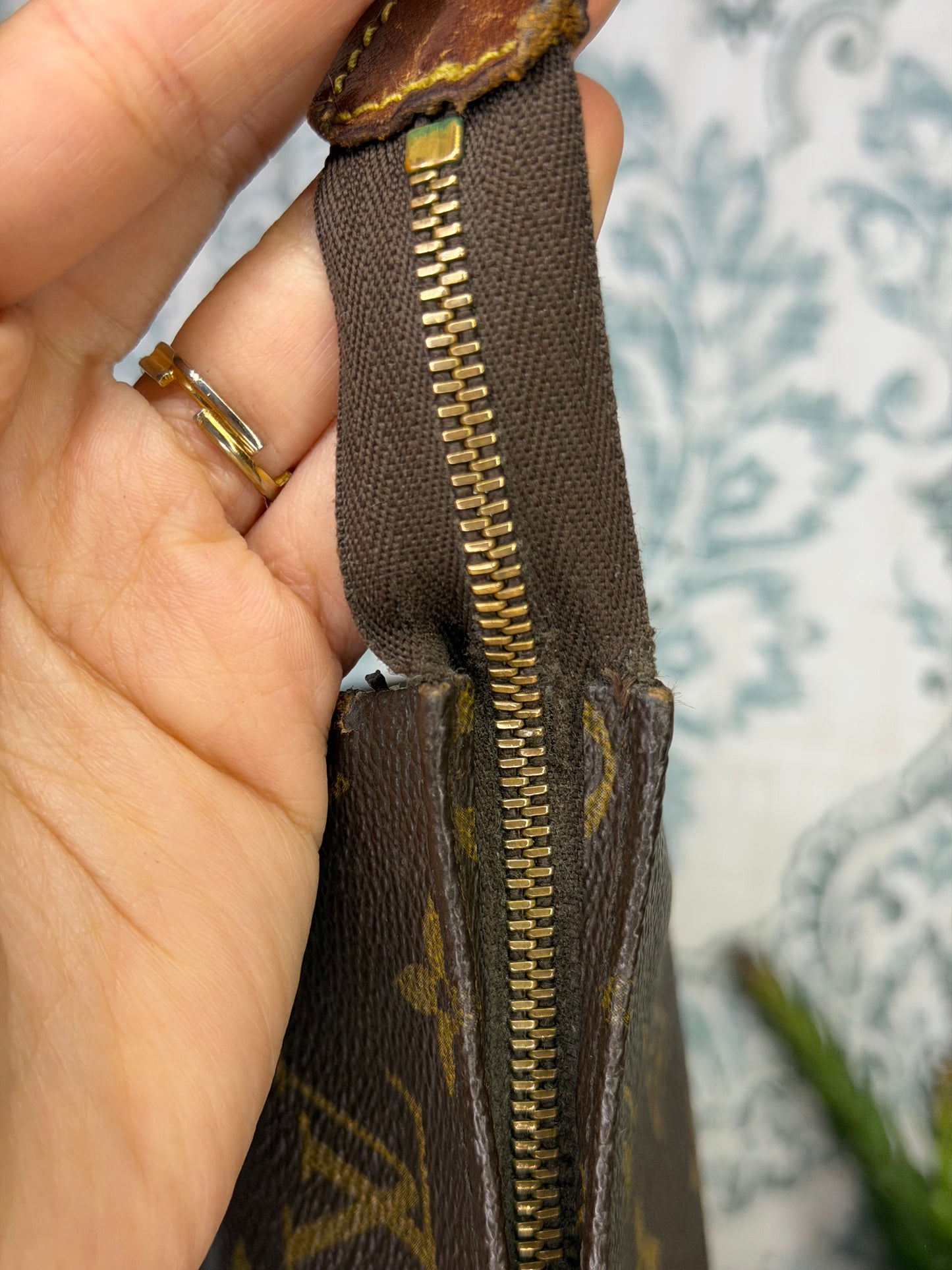 Louis Vuitton Toiletry 26 #1 (needs new zipper)