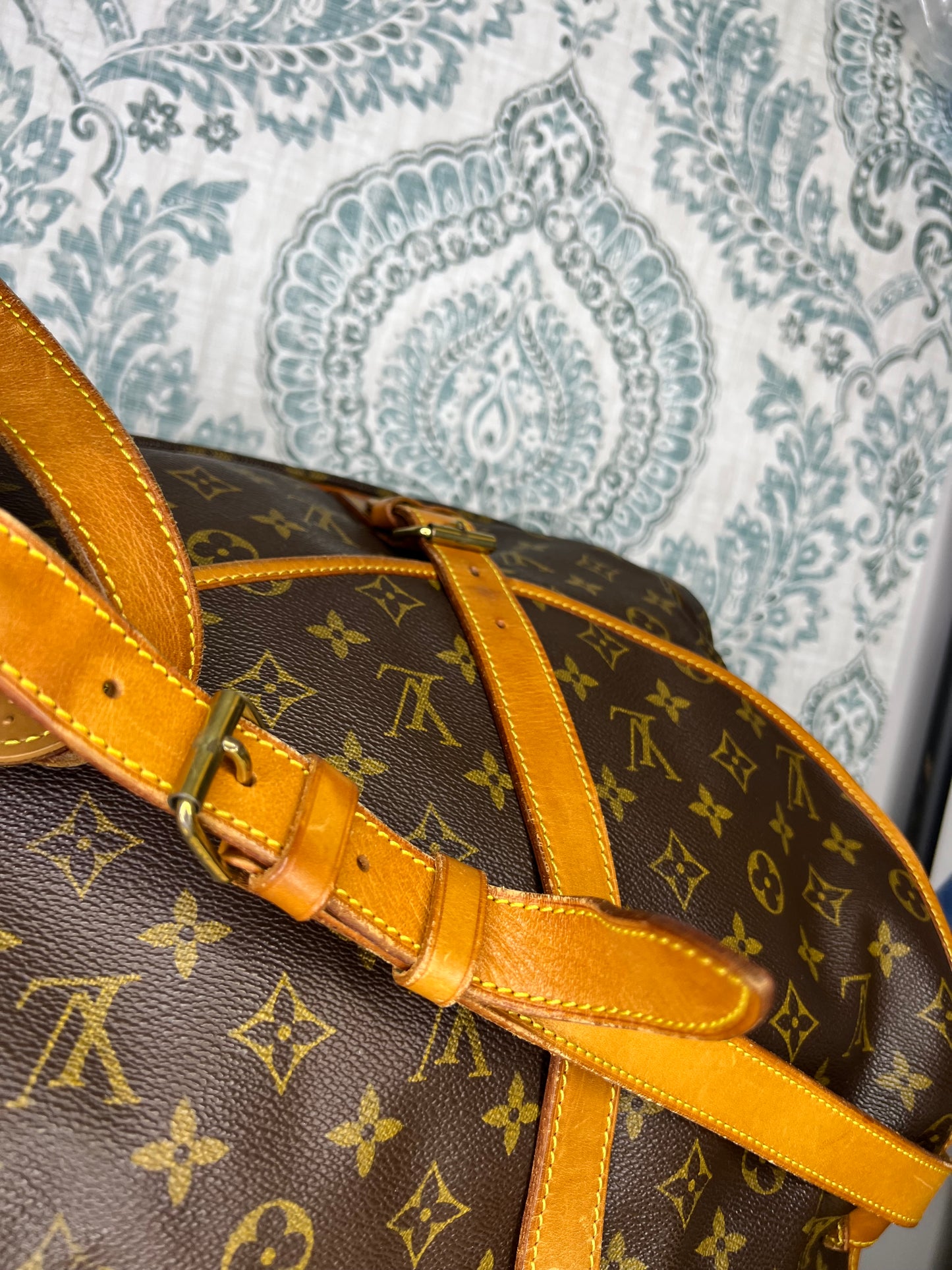 Louis Vuitton Saumur 35