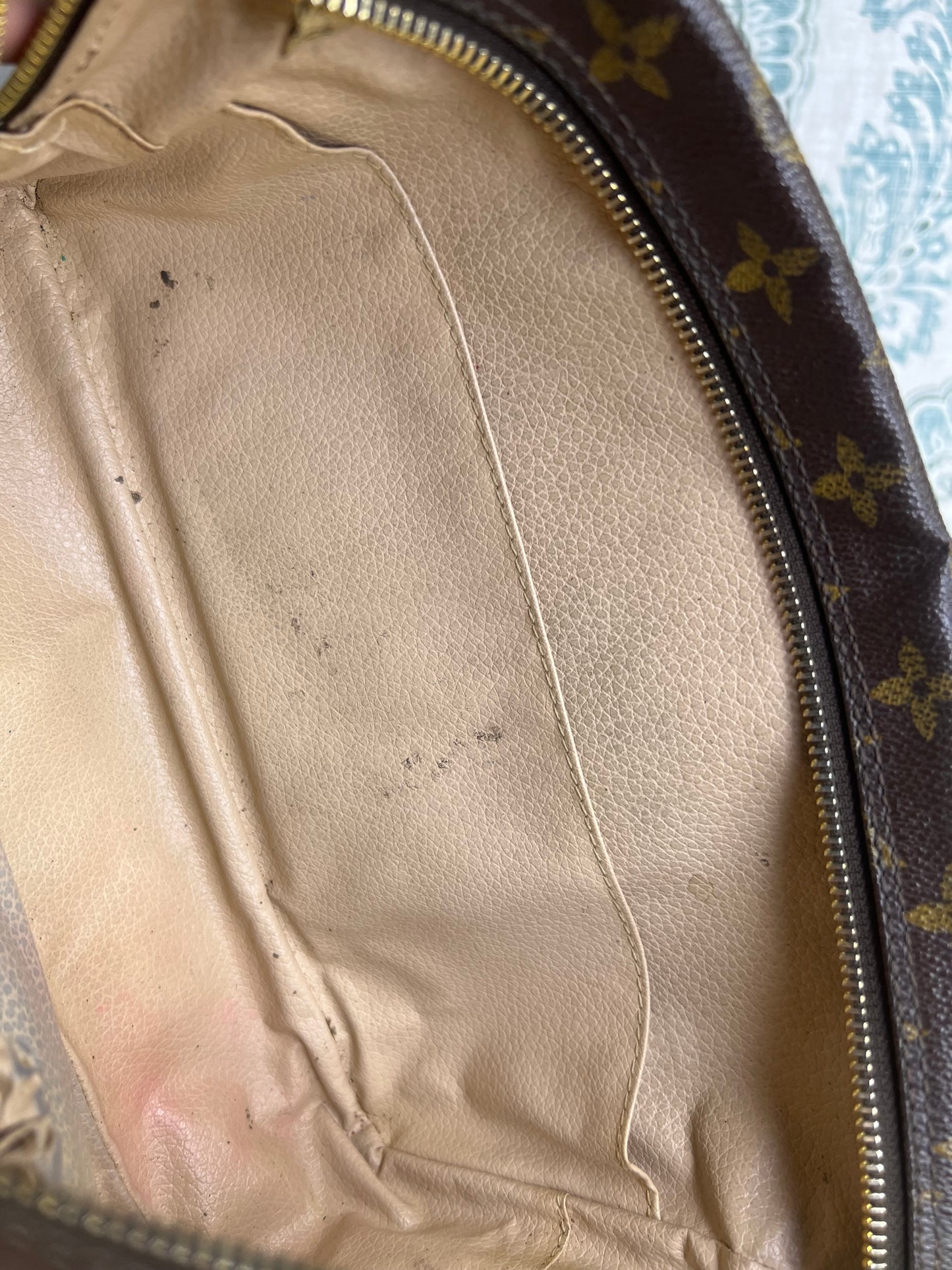 Louis Vuitton Trousse 28