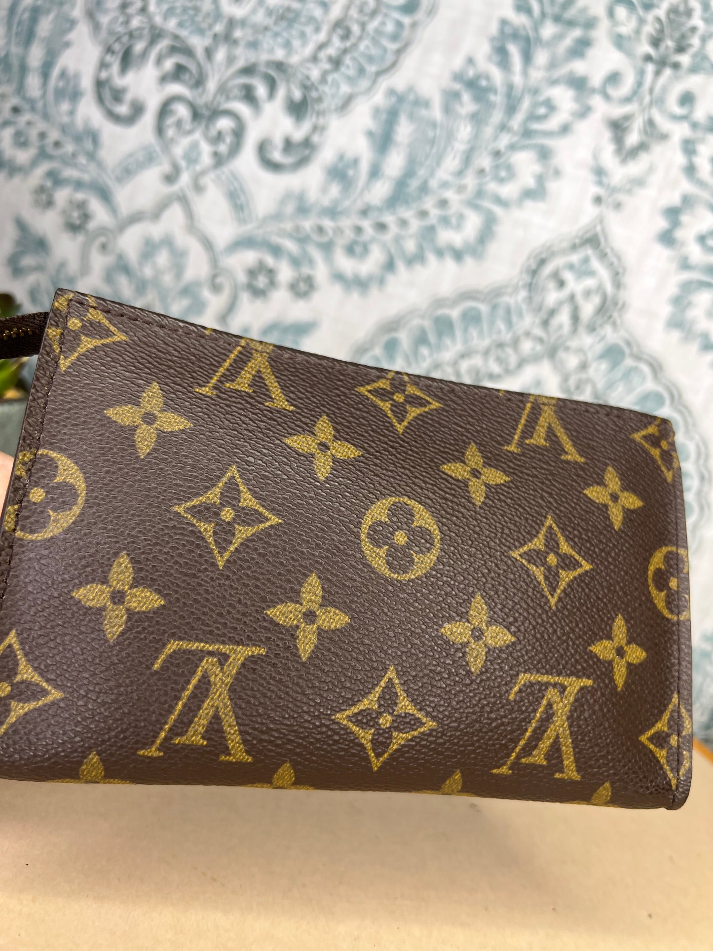 Louis Vuitton Bucket PM Pouch