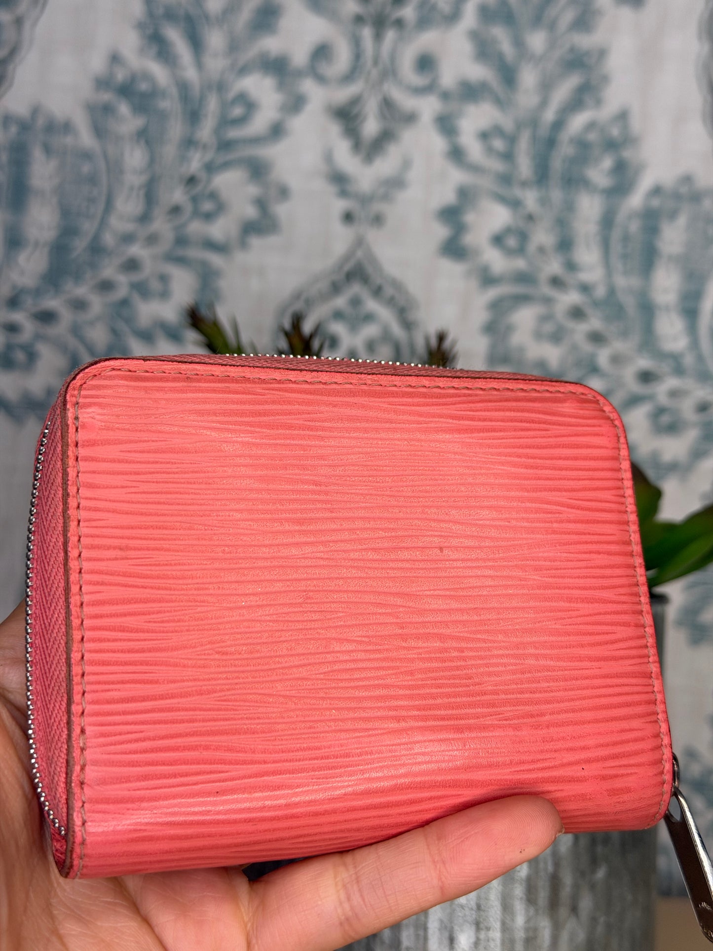 Louis Vuitton Zippy Epi Coin Purse Card Holder Coral
