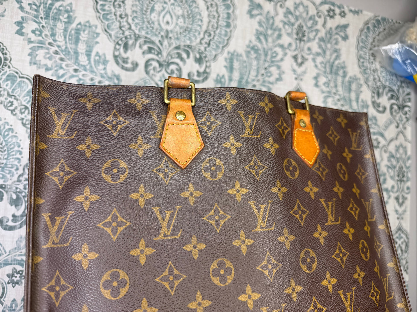 Louis Vuitton Sac Plat