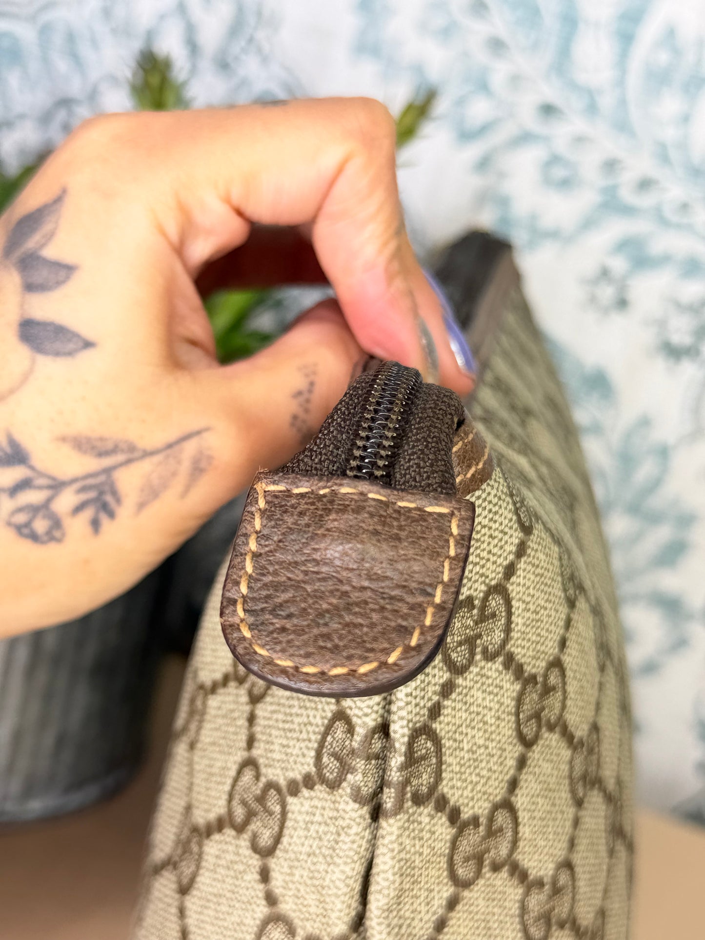 Gucci Supreme Brown Vintage Clutch / Pouch