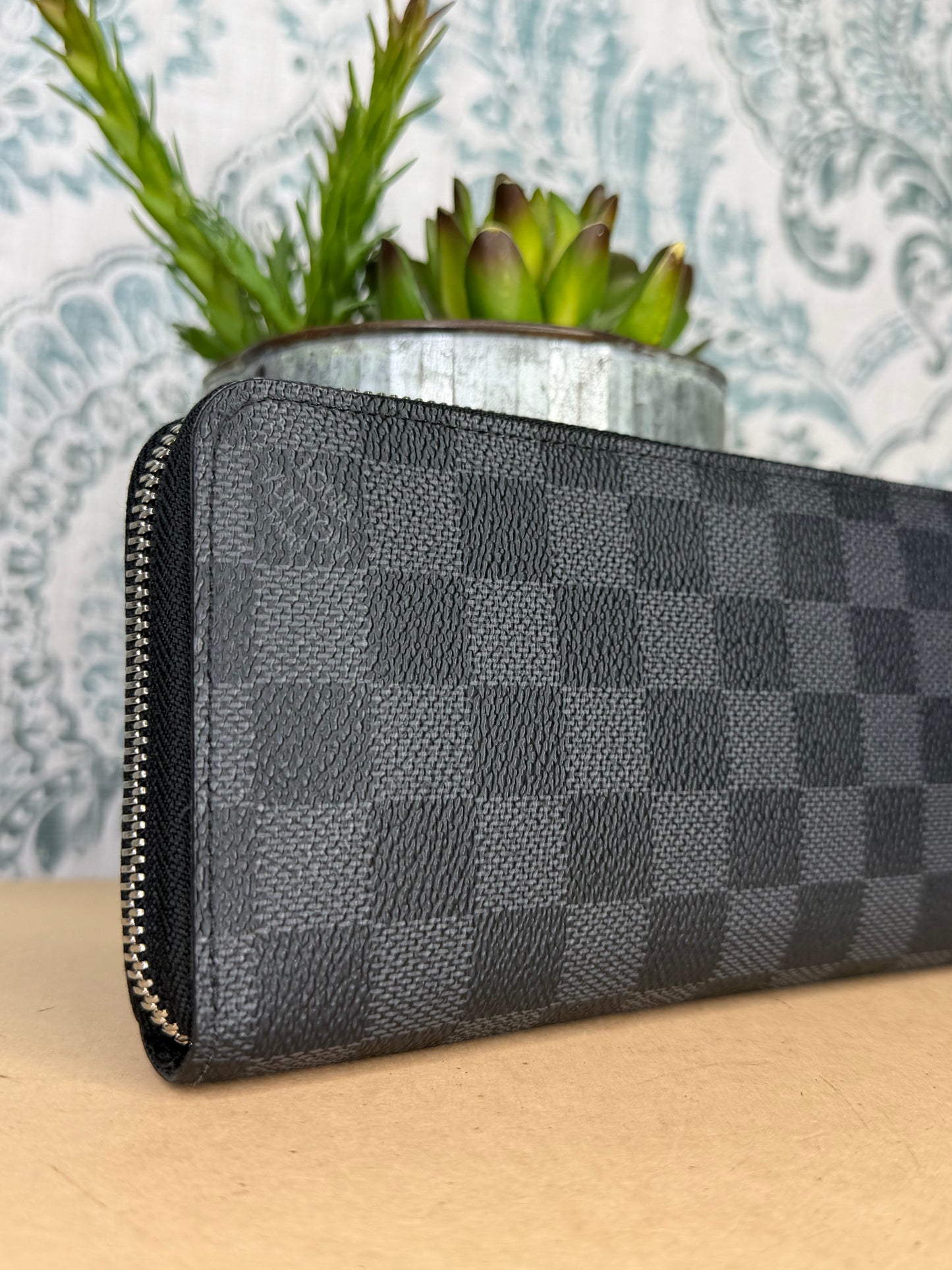 Louis Vuitton Zippy Vertical Wallet