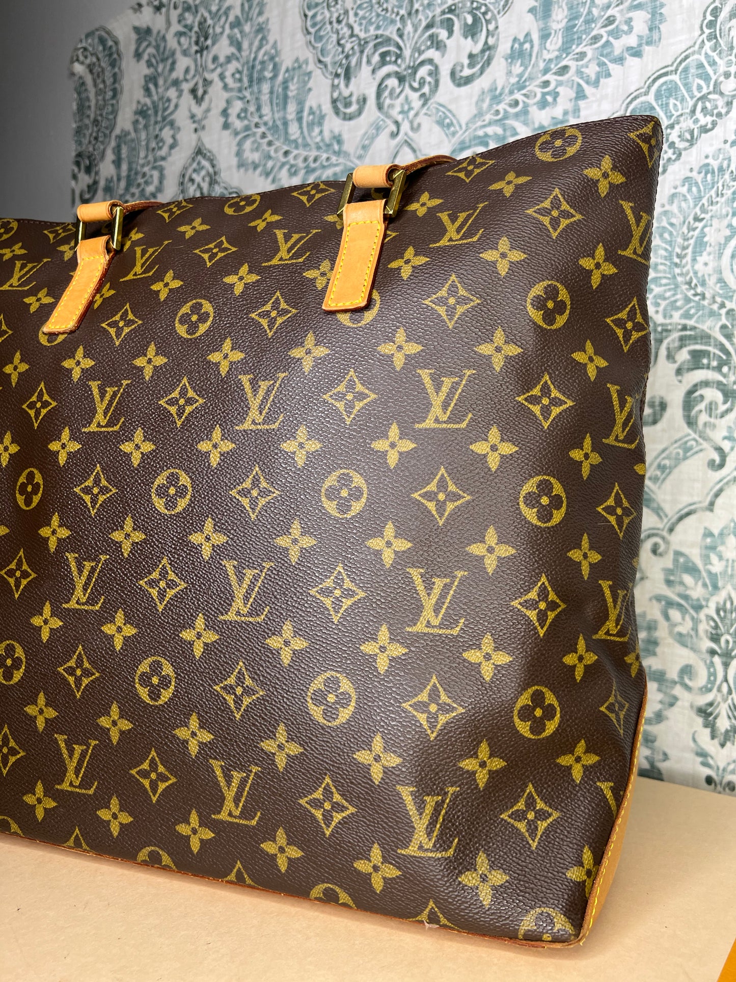 Louis Vuitton Cabas Mezzo
