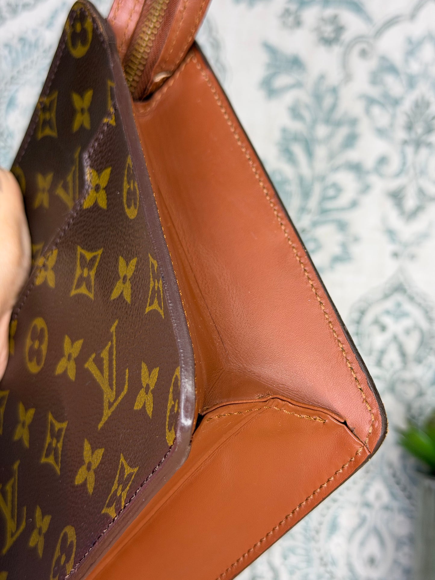 Louis Vuitton Pochette Homme Clutch