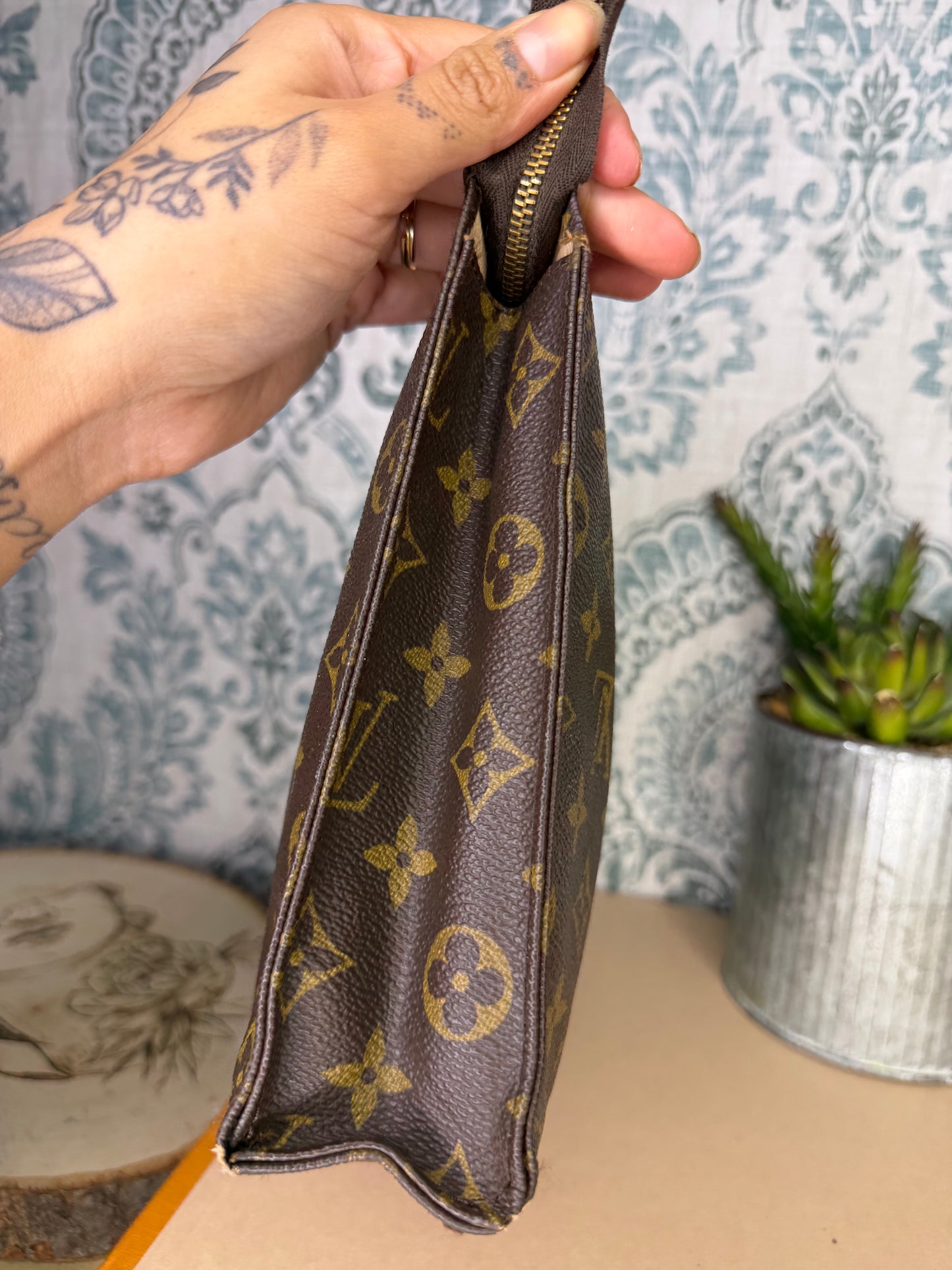 Louis Vuitton Toiletry 26 #1 (needs new zipper)