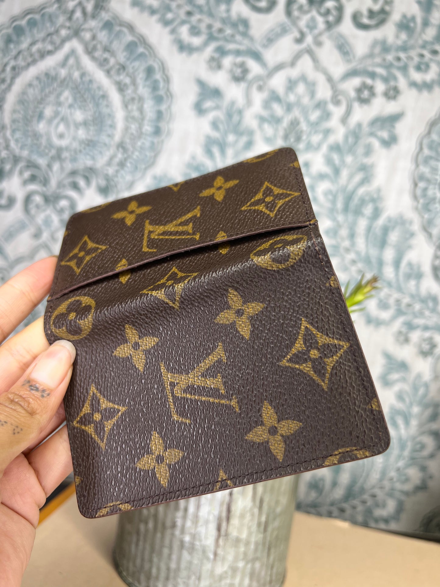 Louis Vuitton Monogram Card Holder