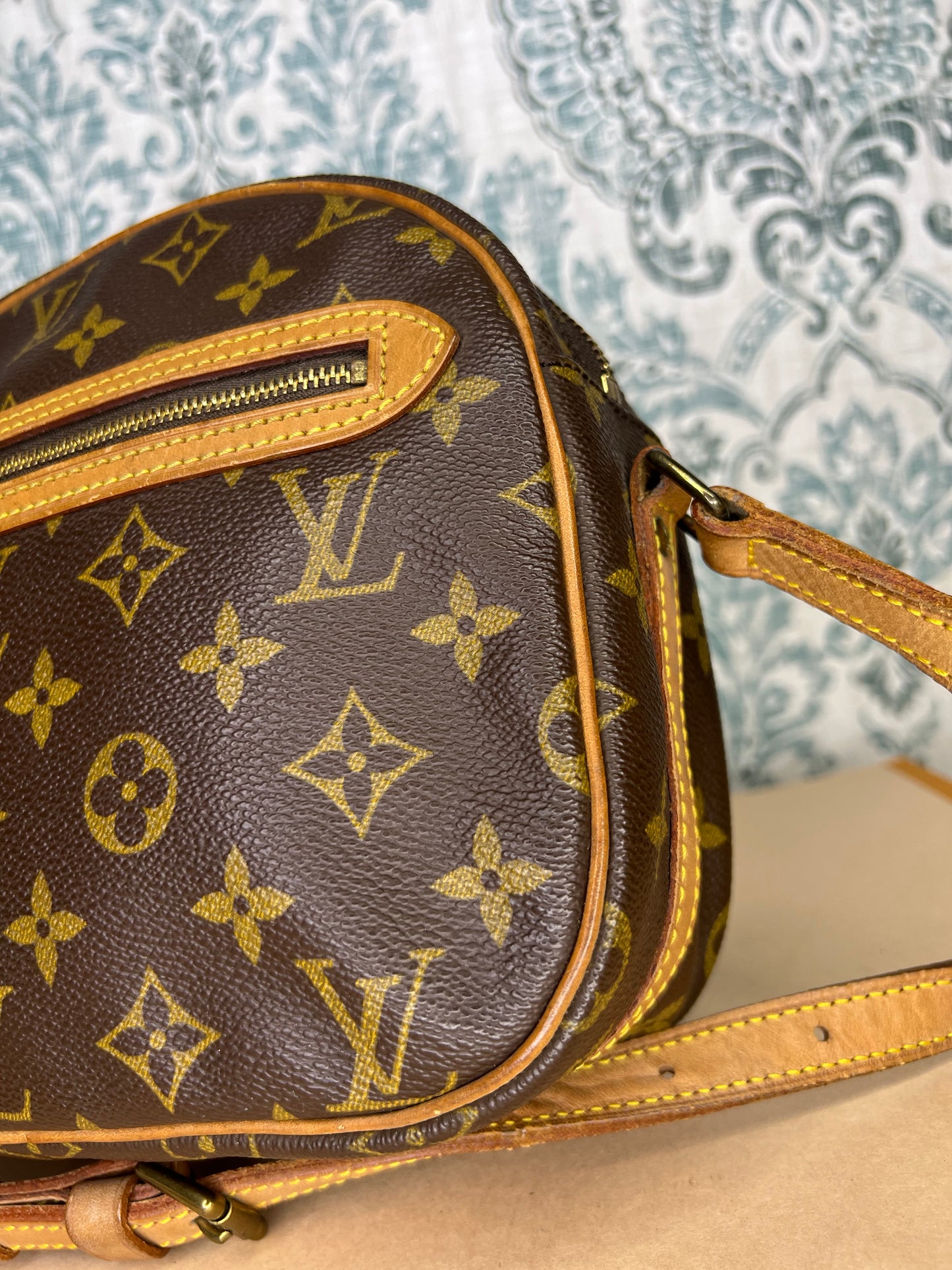 Louis Vuitton Senlis