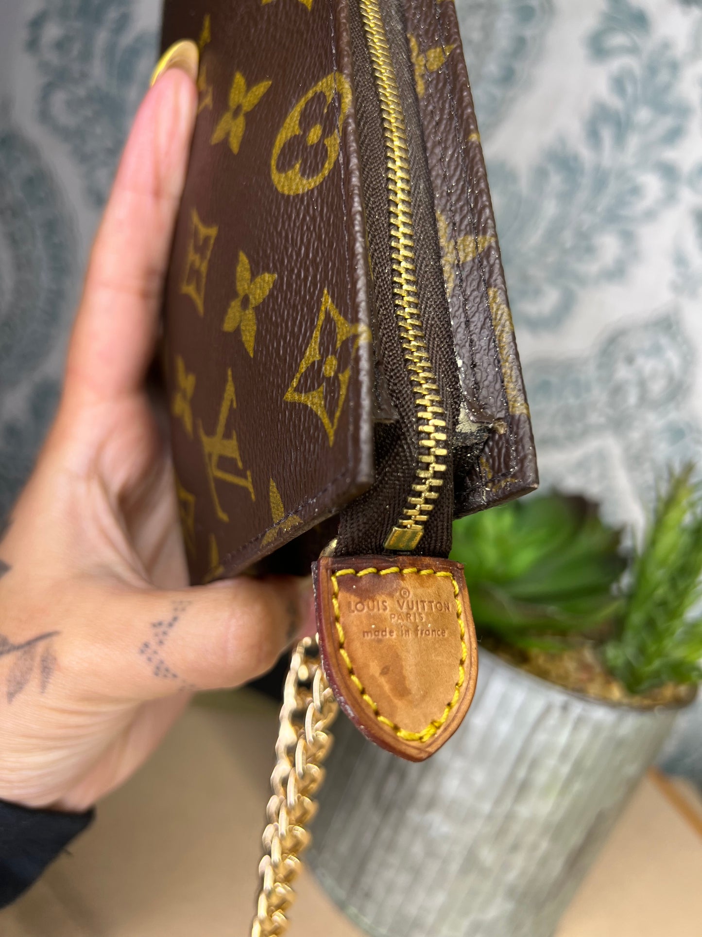 Louis Vuitton Bucket GM Pouch