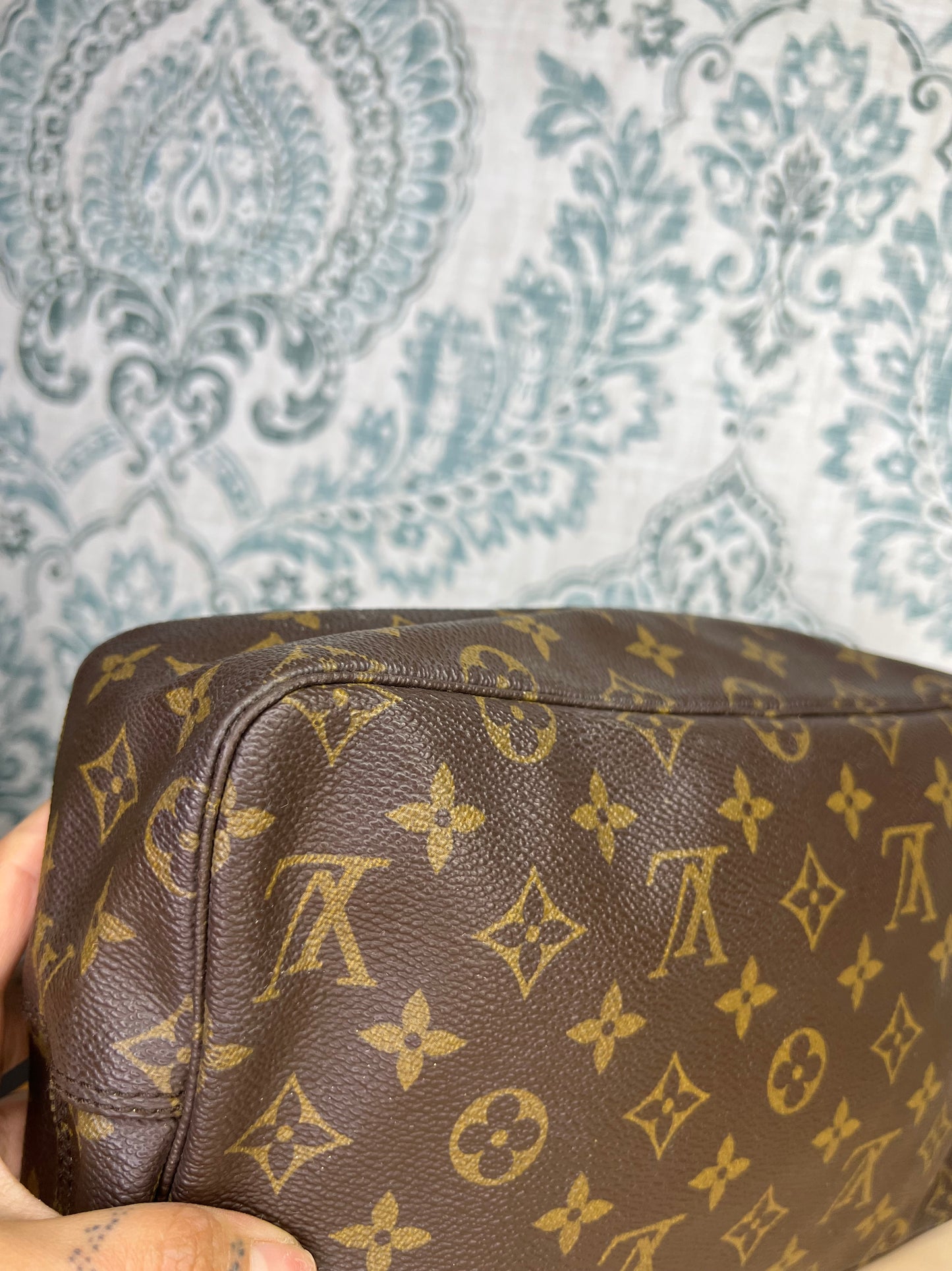 Louis Vuitton Trousse 28
