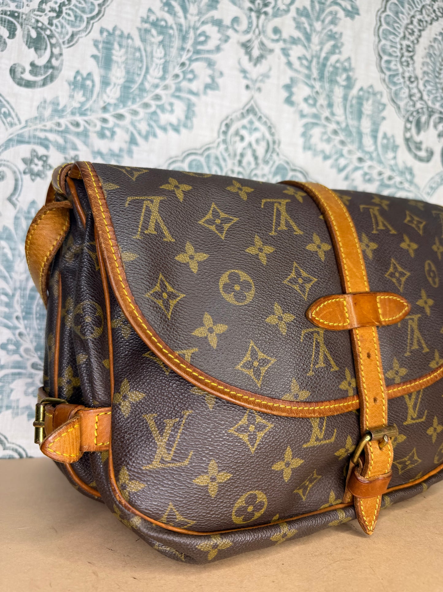 Louis Vuitton Saumur 30