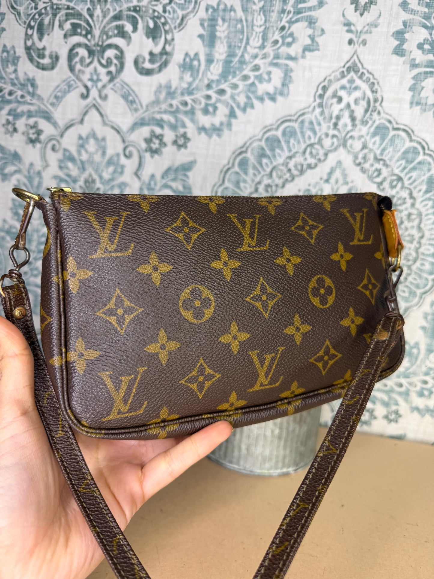Louis Vuitton Pochette Accessories with Monogram Strap