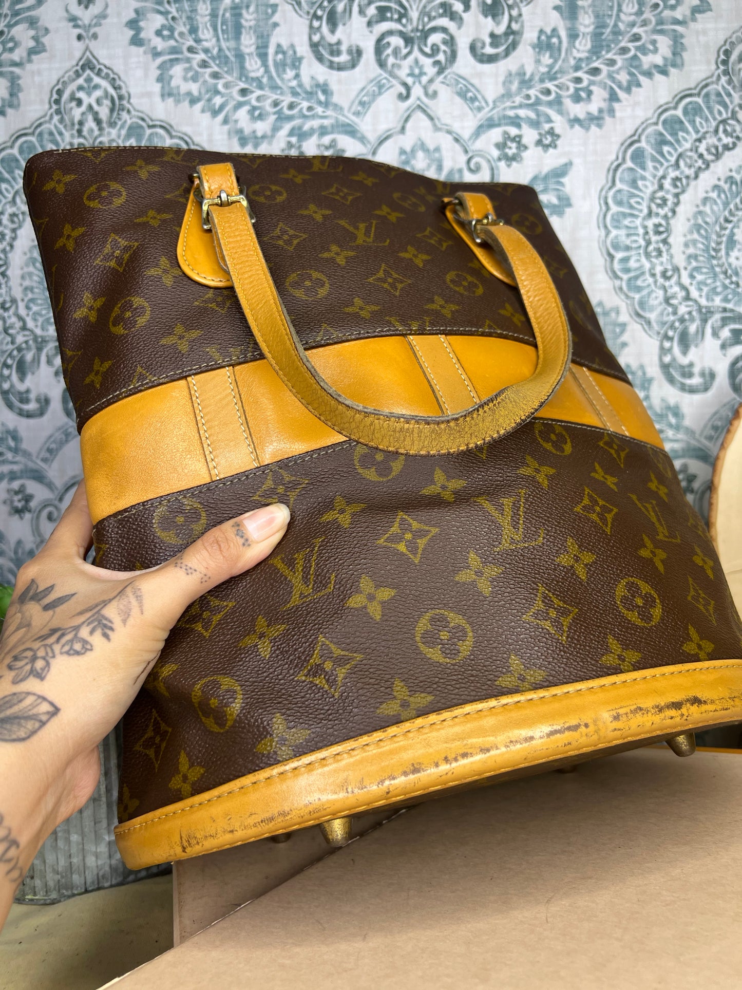 Louis Vuitton French Company Bucket GM