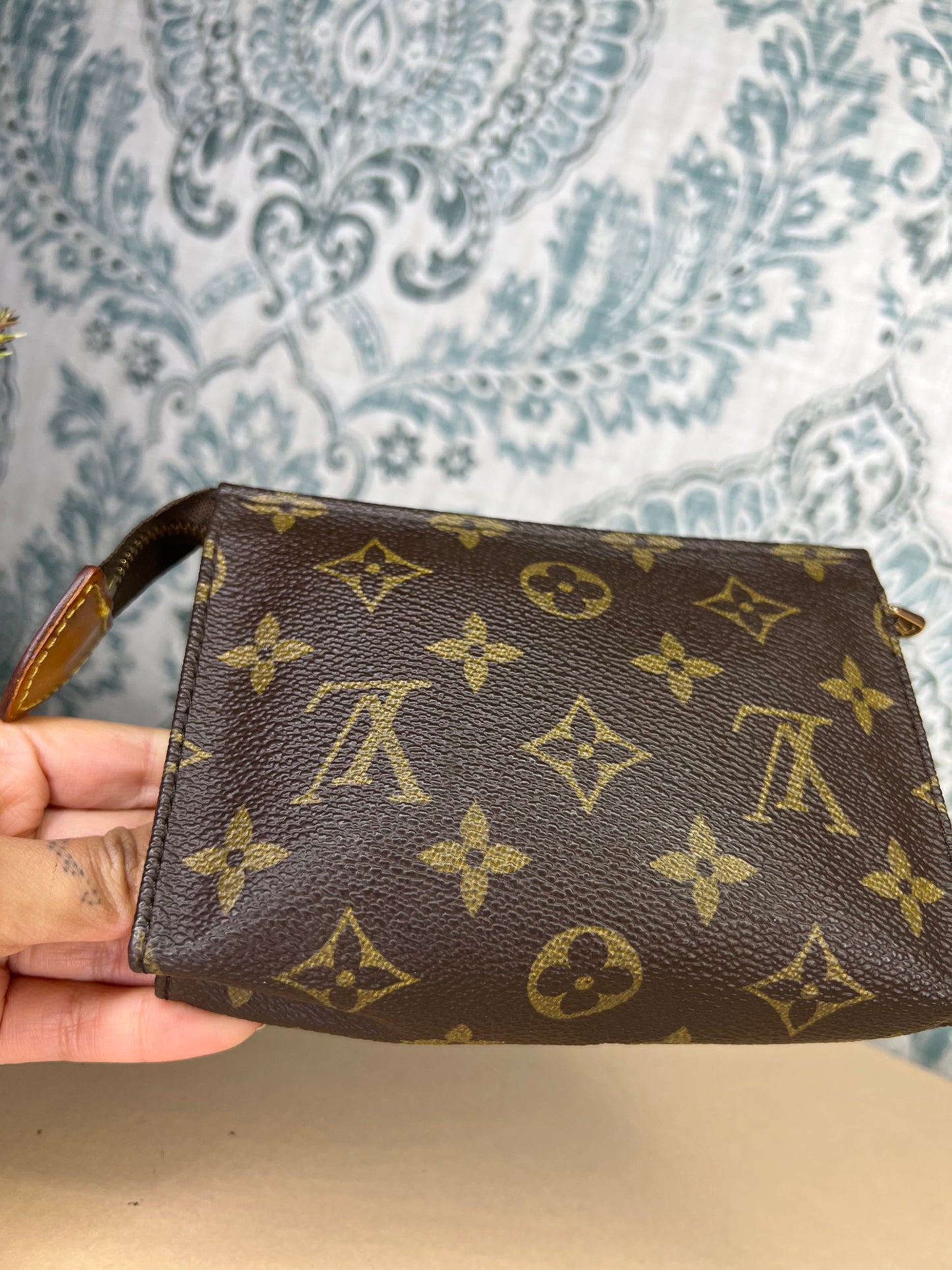 Louis Vuitton Toiletry 15