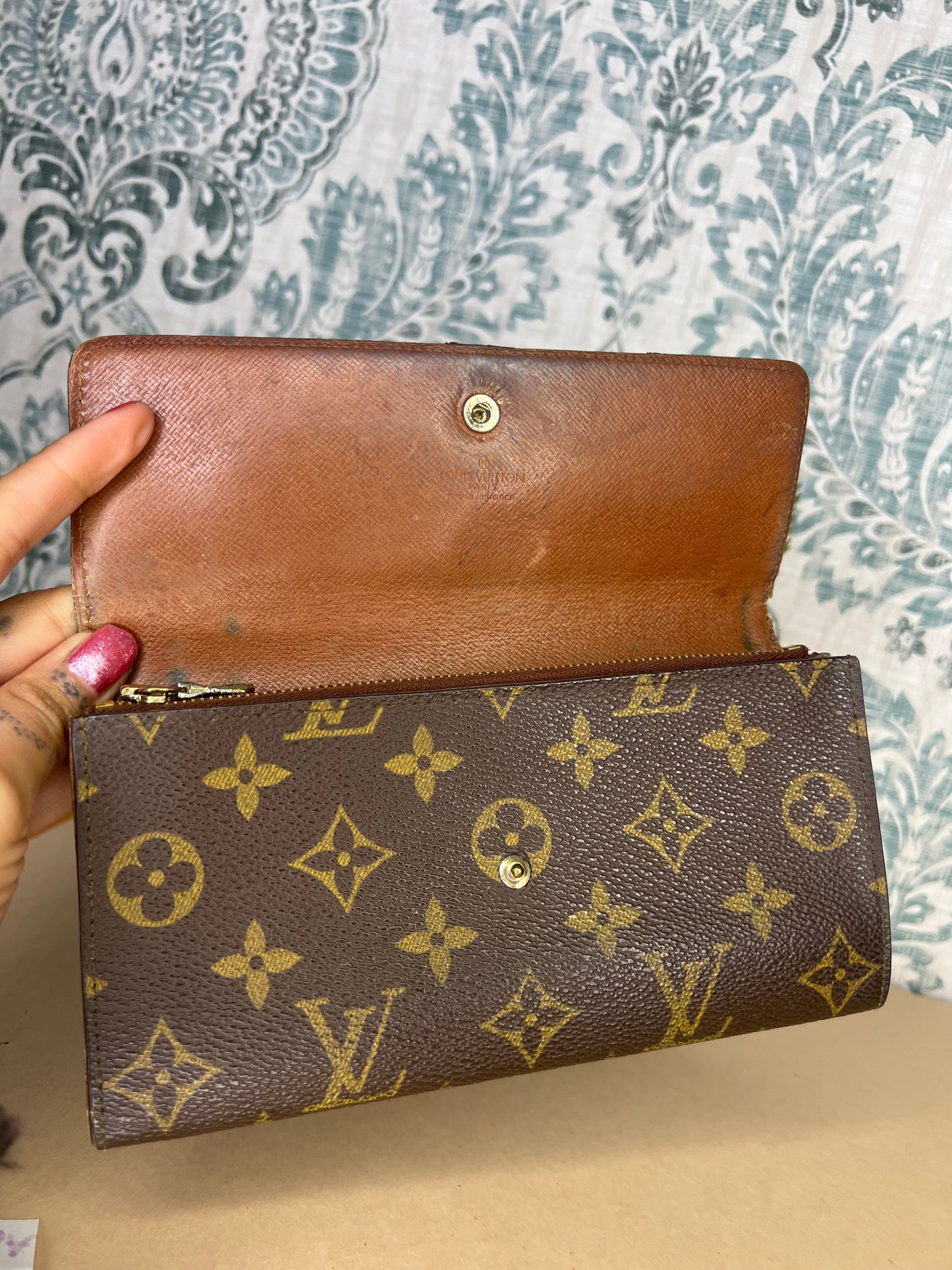 Louis Vuitton Monogram Sarah Wallet