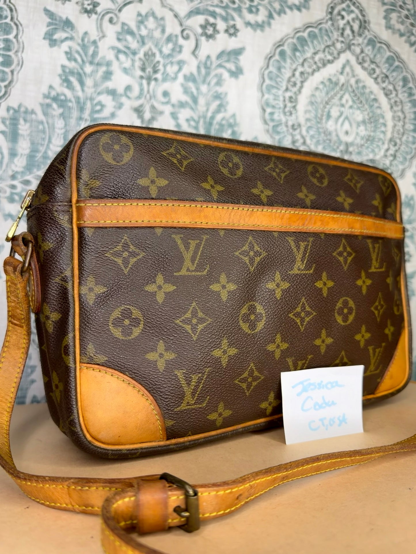 Louis Vuitton Trocadero 30