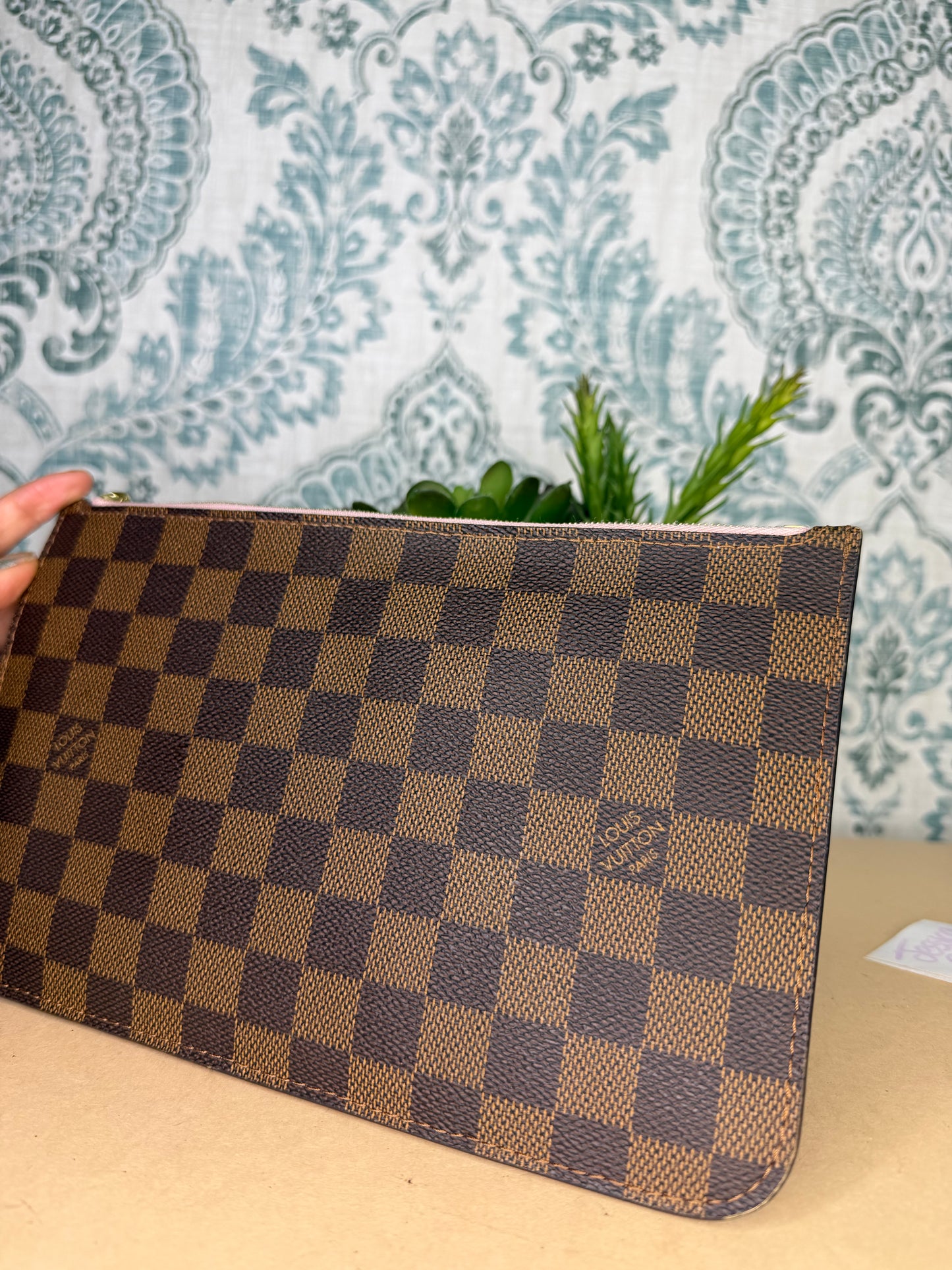 Louis Vuitton Neverfull Pouch Damier Ebene