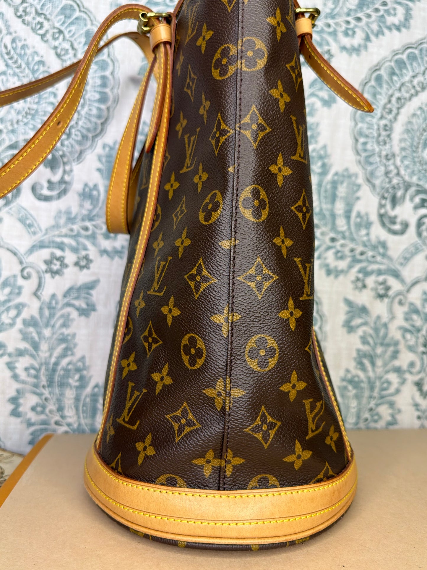 Louis Vuitton Bucket GM