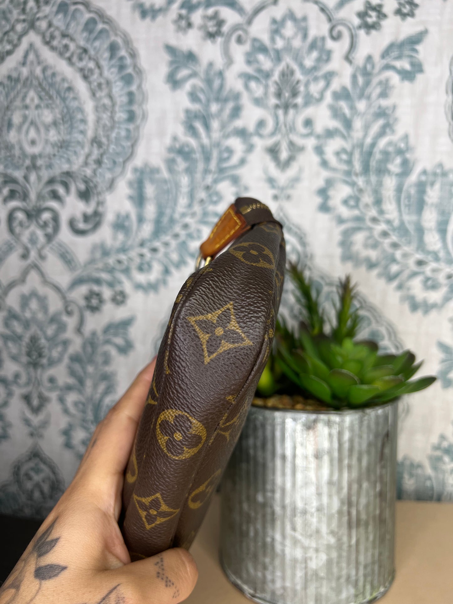 Louis Vuitton Monogram Bucket Pochette #1