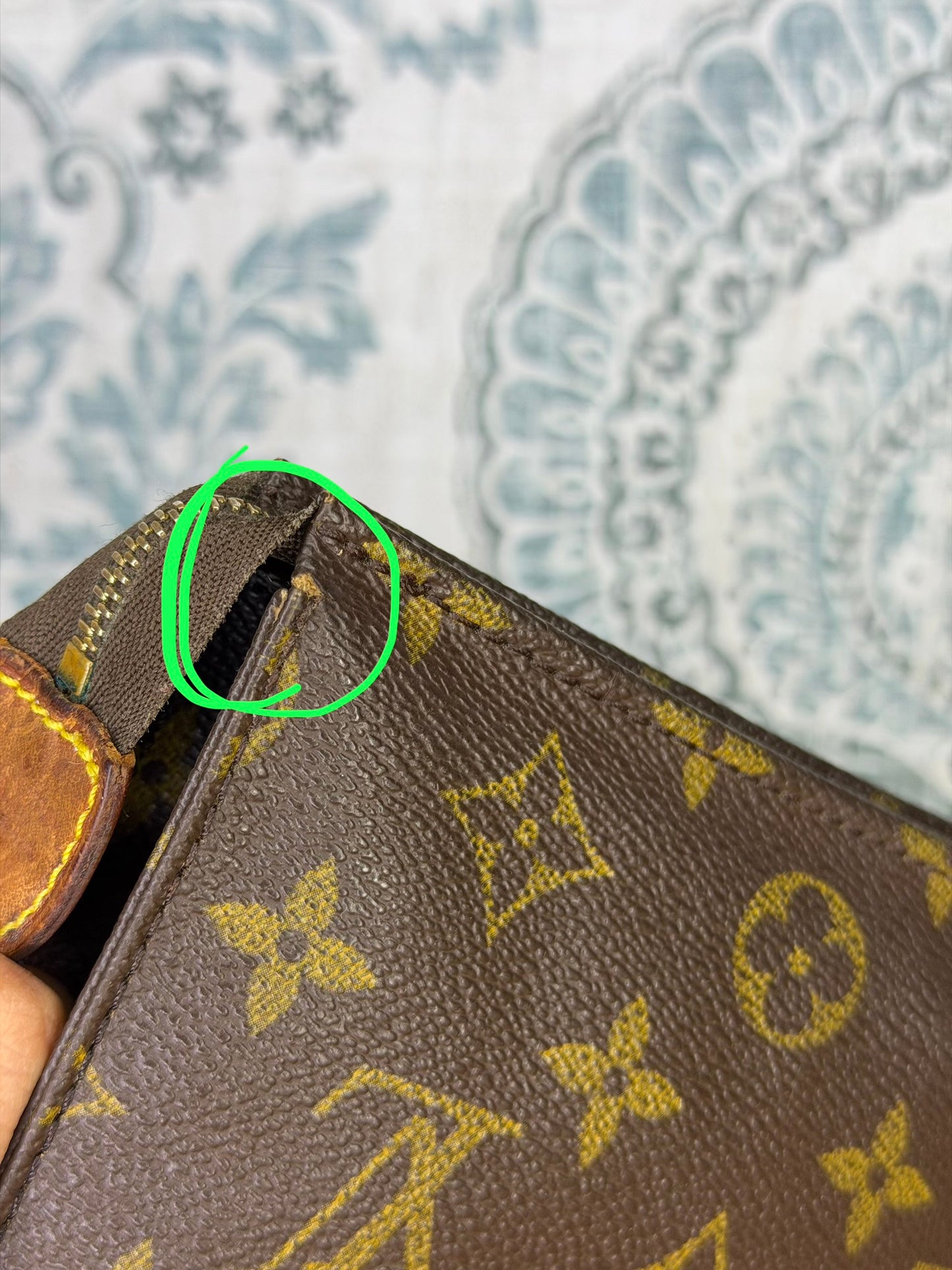 Louis Vuitton Toiletry 15