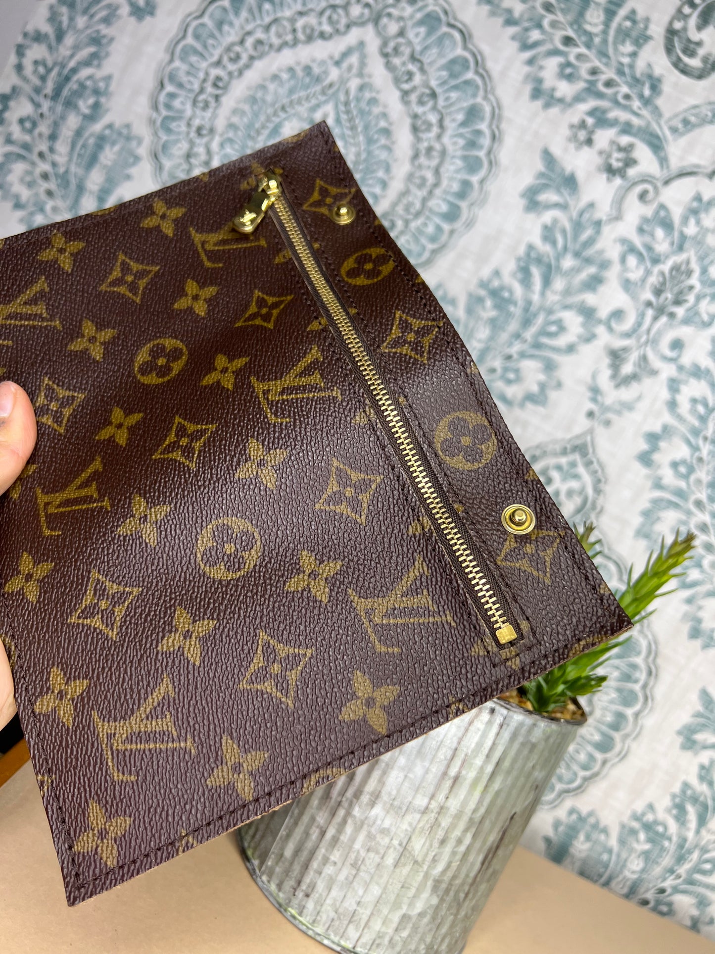 Louis Vuitton Randonnee Pouch I9