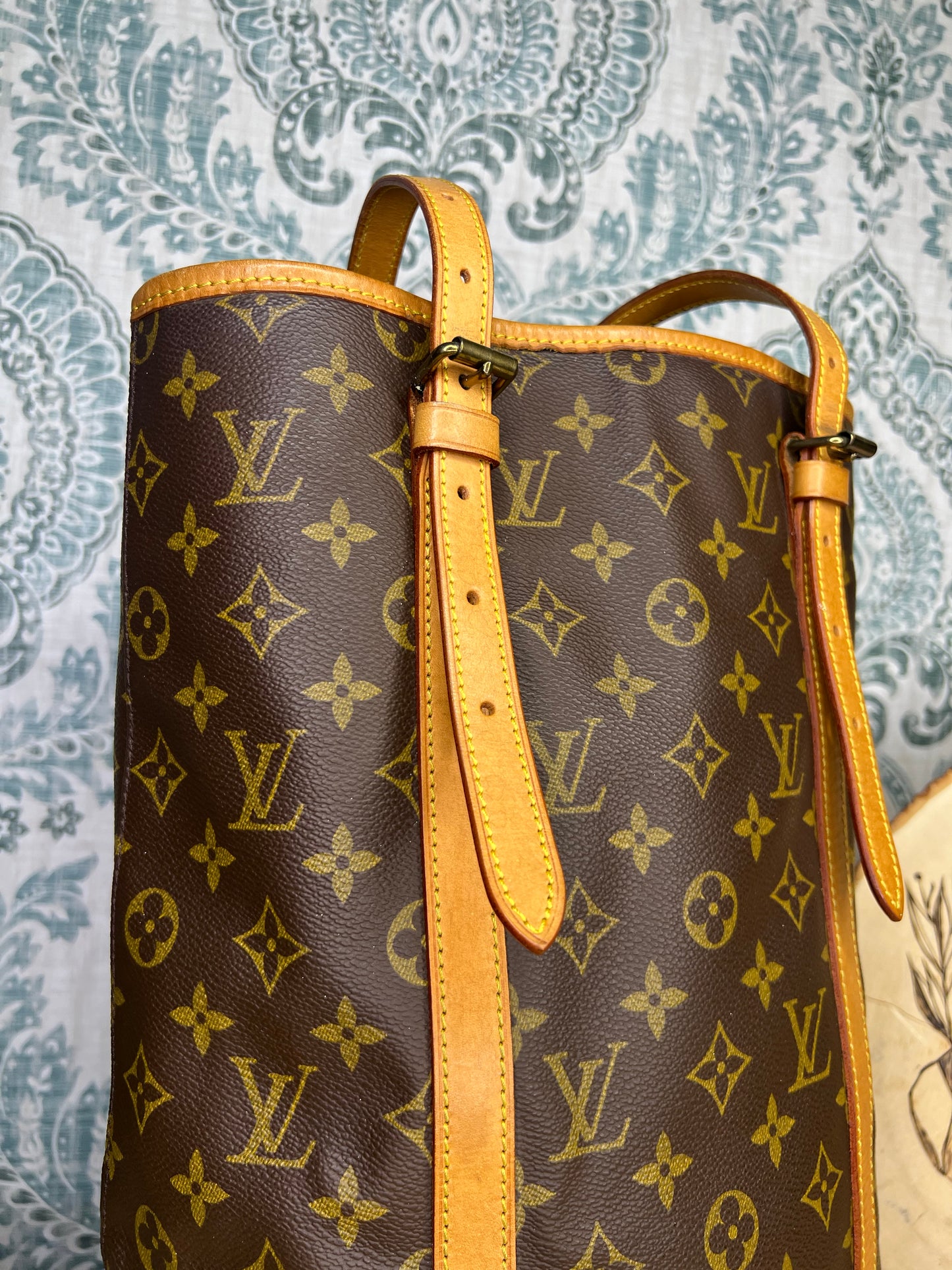 Louis Vuitton Bucket GM