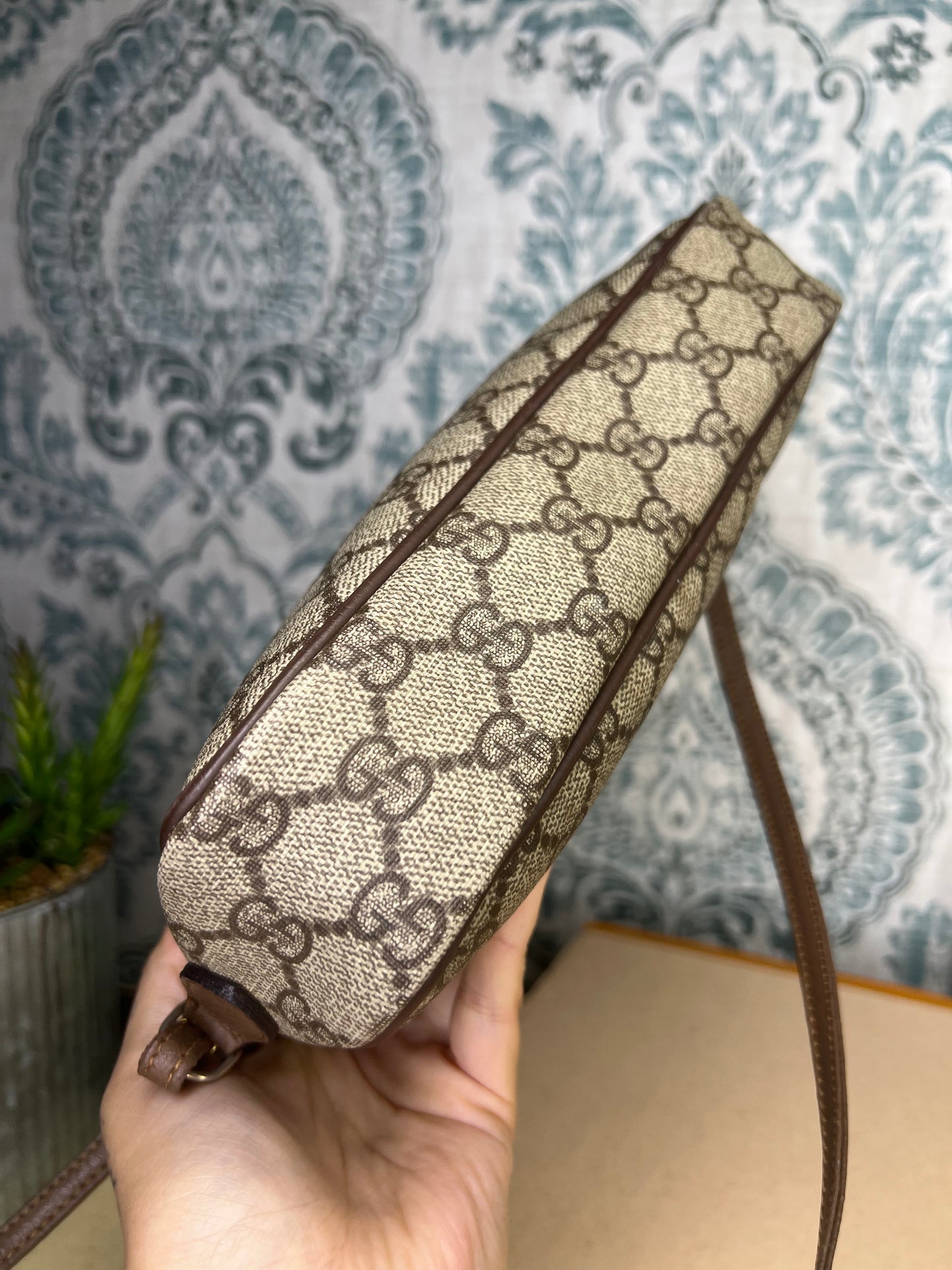 Gucci Supreme Vintage Purse