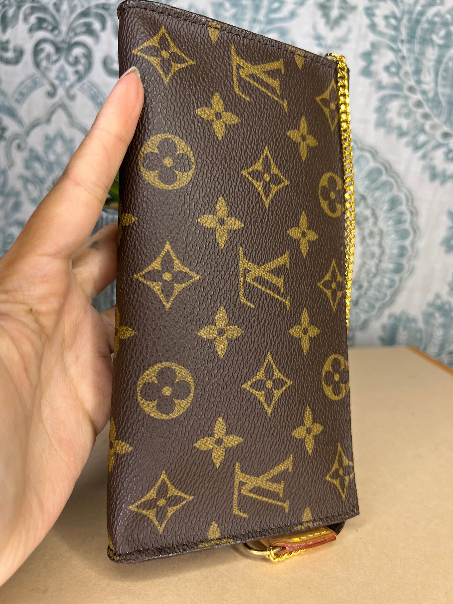 Louis Vuitton Monogram Bucket GM Pochette