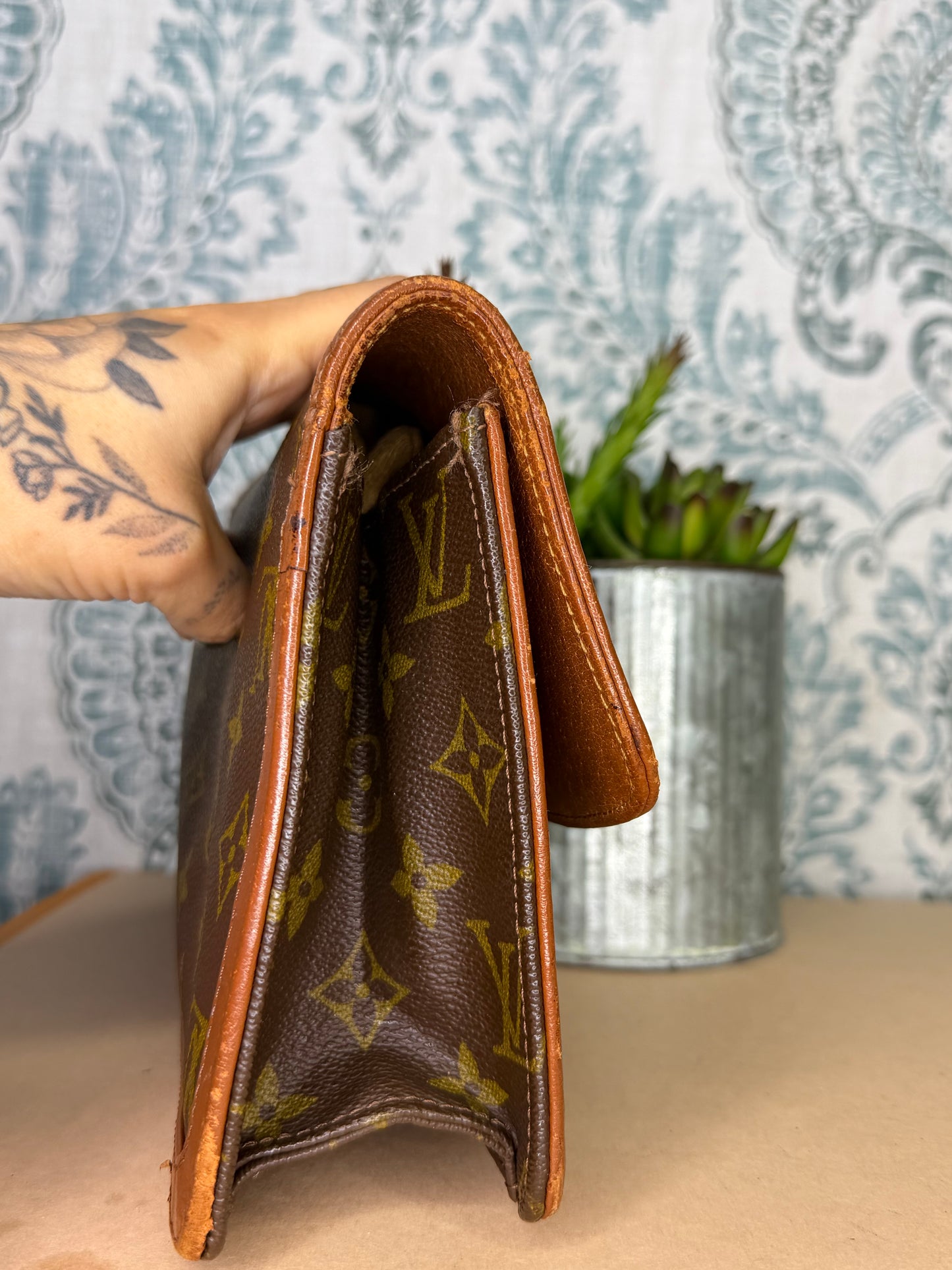 Louis Vuitton Pochette Dame GM