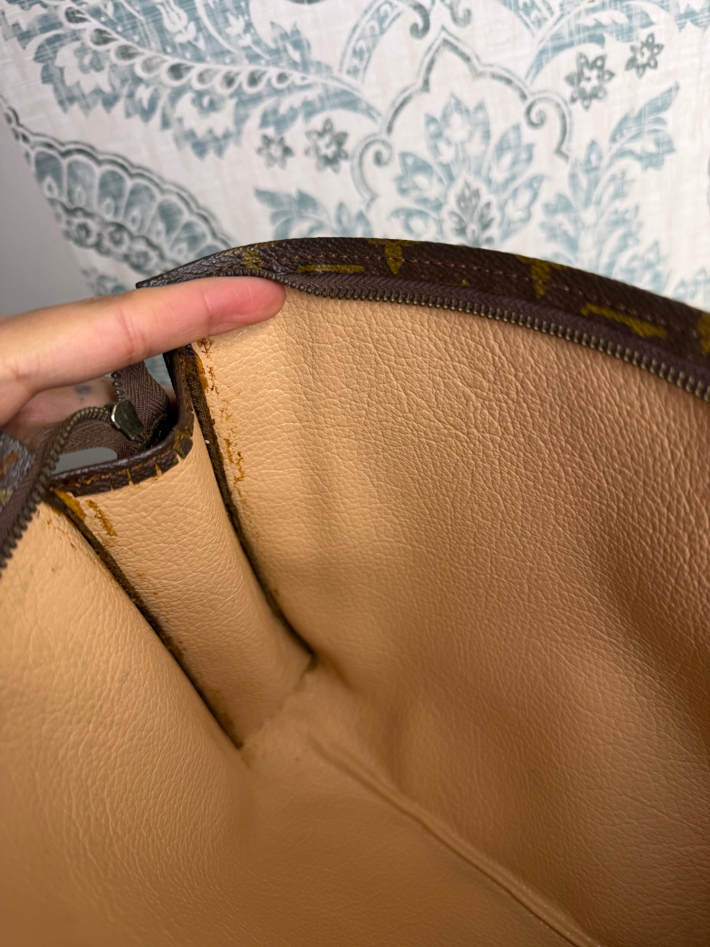 Louis Vuitton Toiletry 26 #2 (needs new zipper)