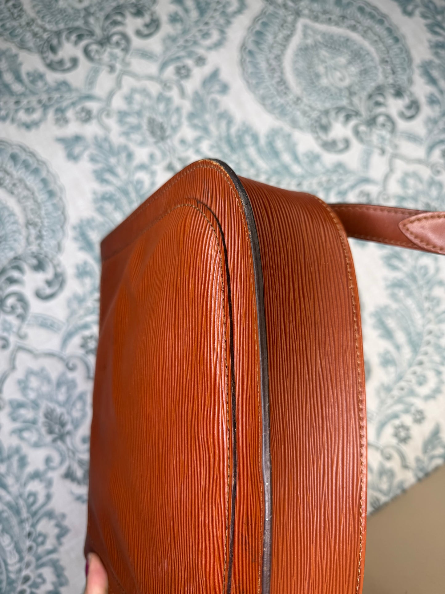 Louis Vuitton Epi Saint Cloud GM