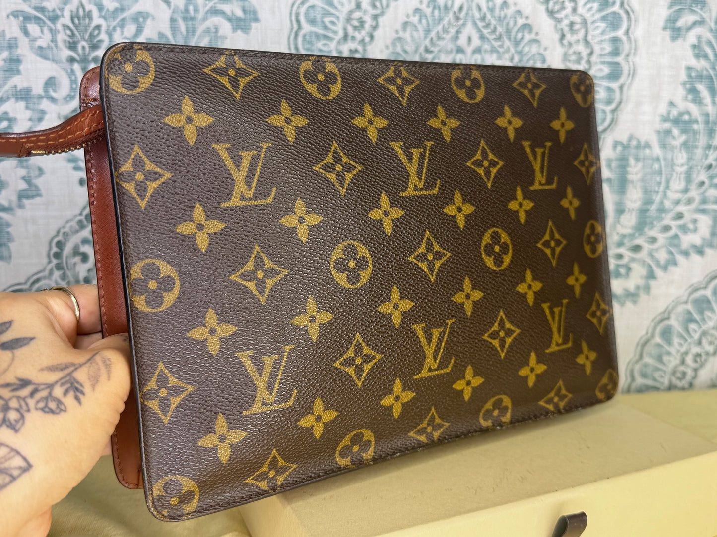 Louis Vuitton Pochette Homme Clutch