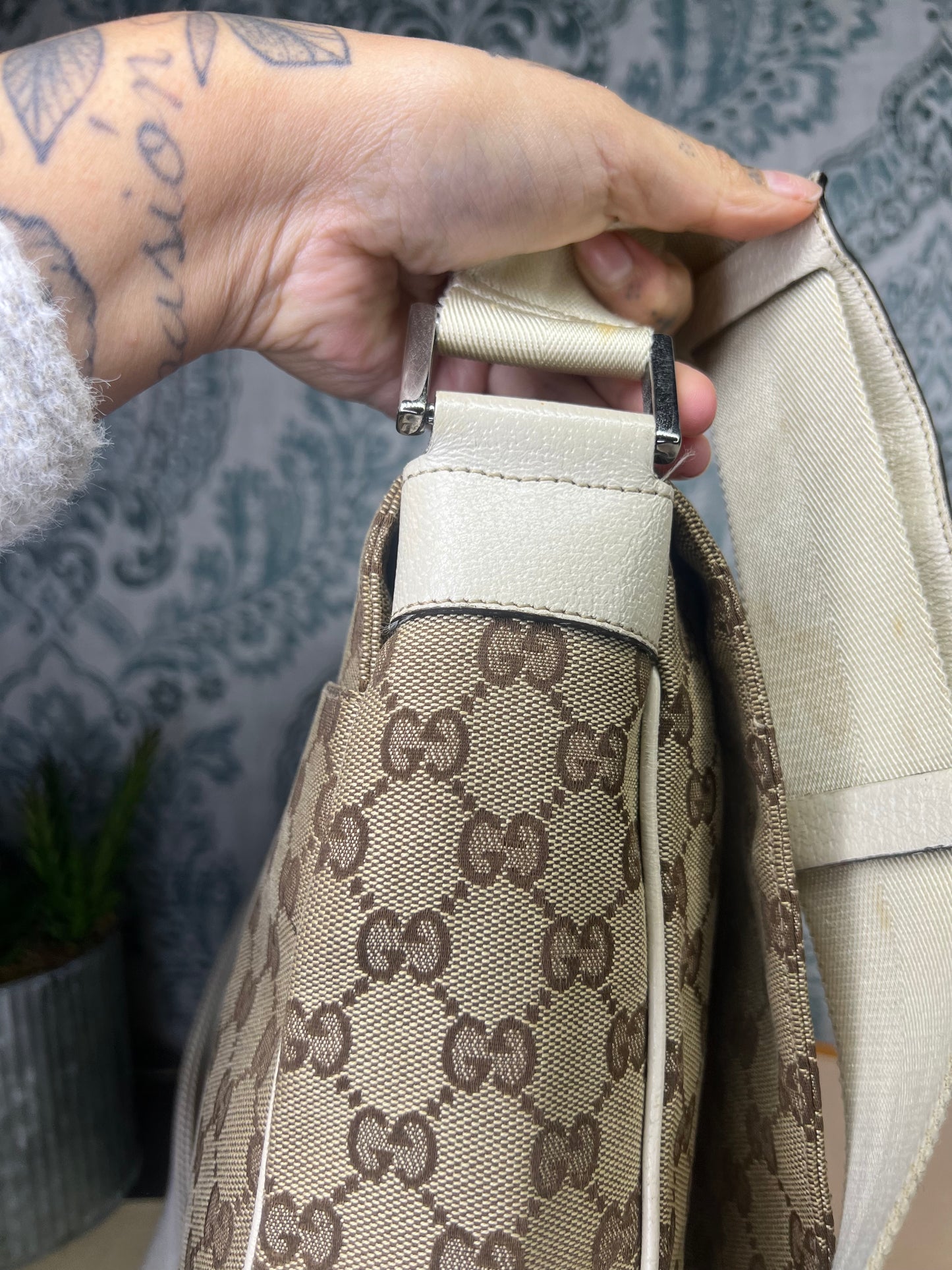 Gucci Messenger Bag