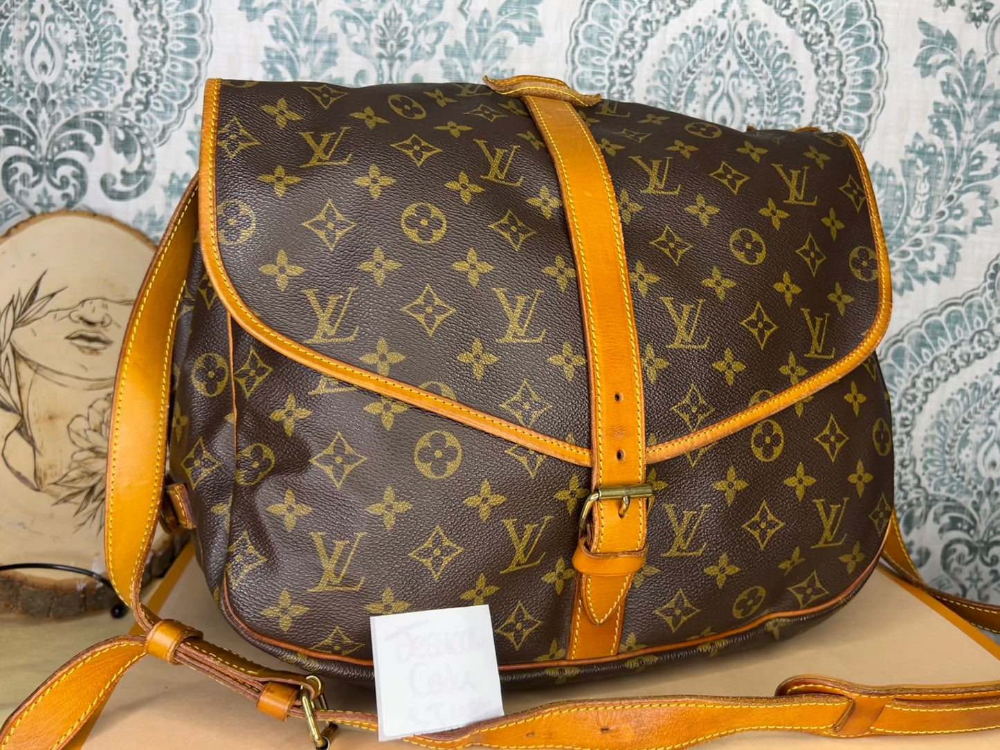 Louis Vuitton Saumur 35