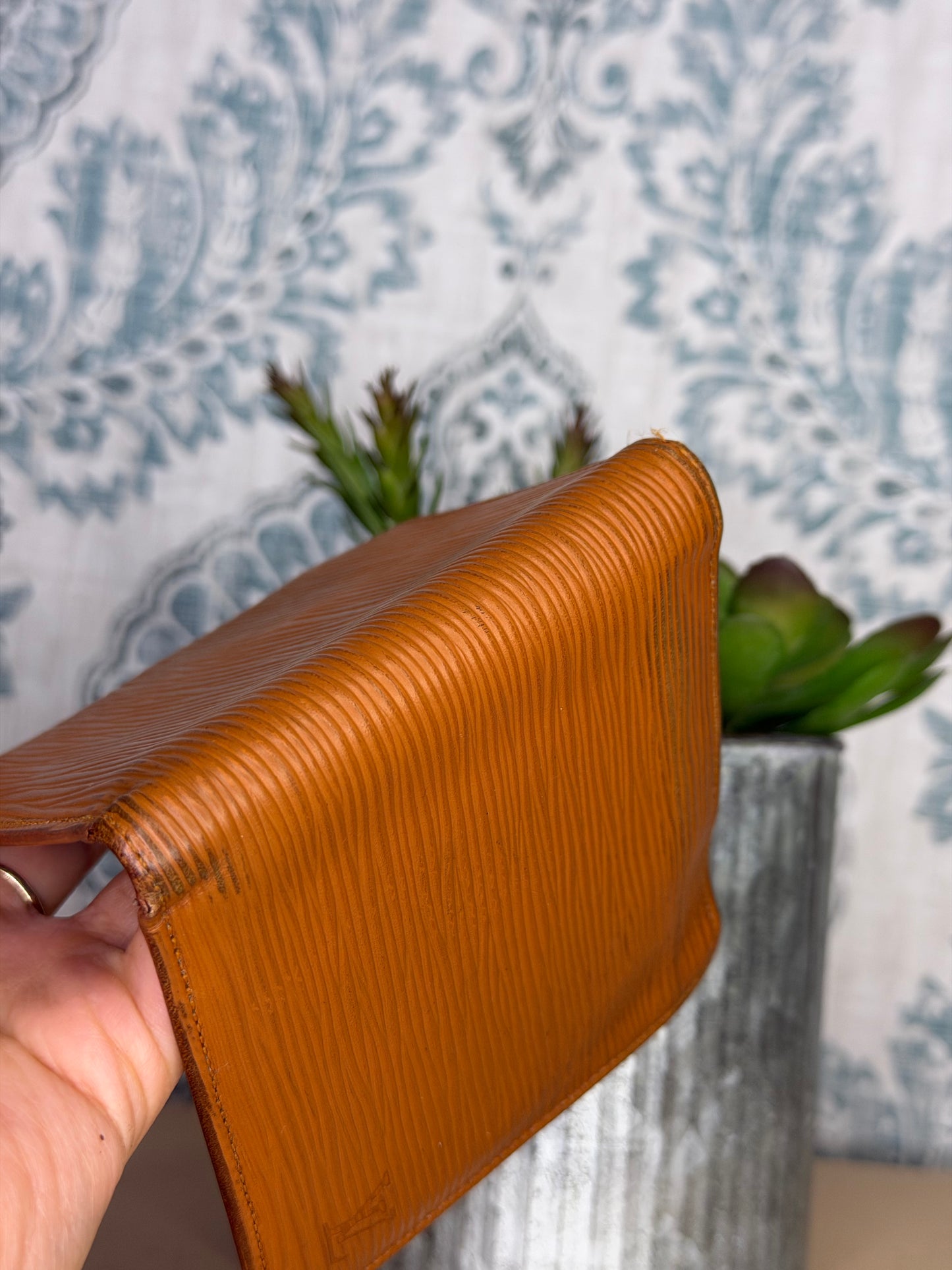 Louis Vuitton Epi Bifold Canelle