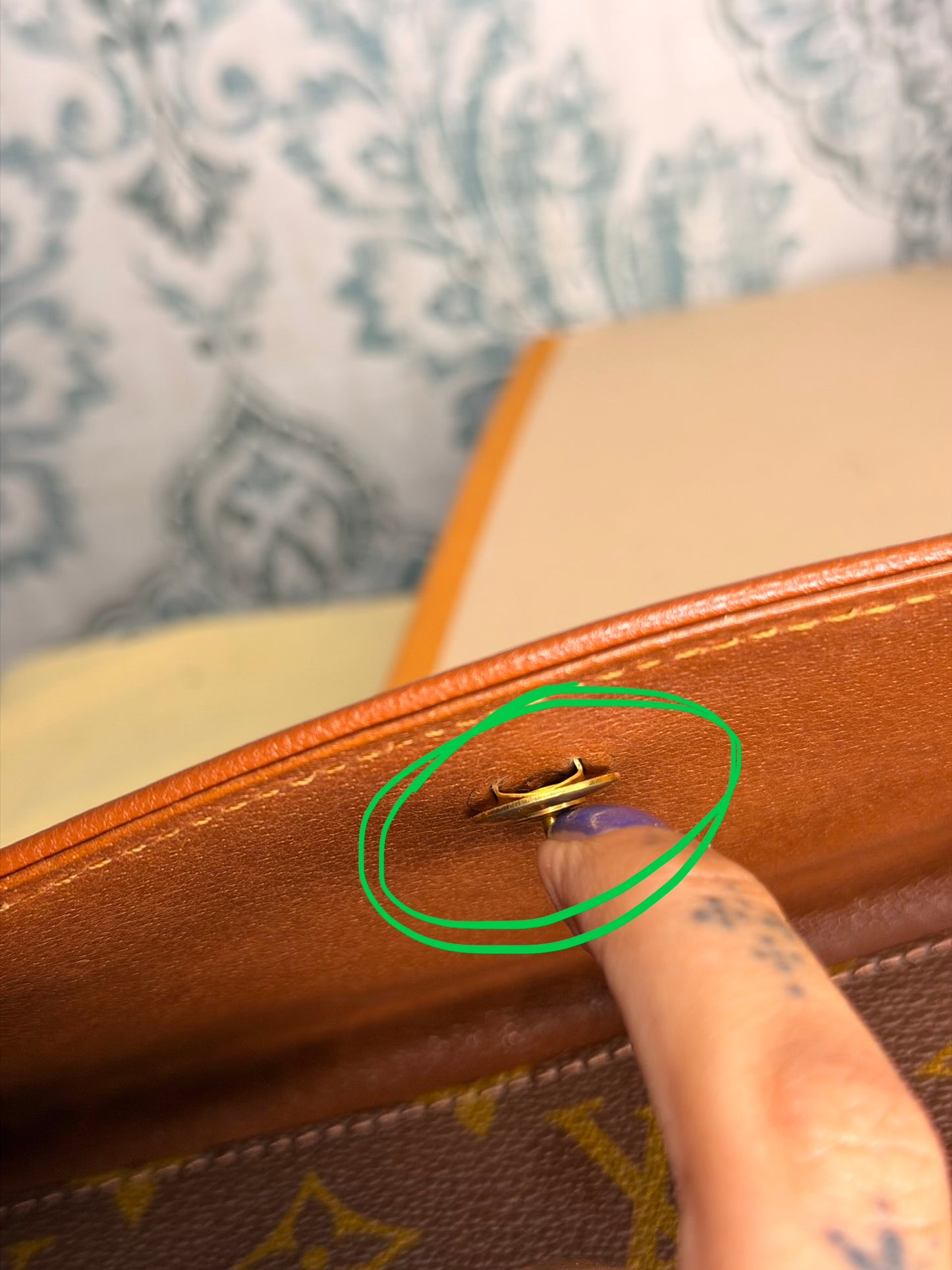 Louis Vuitton Pochette Dame PM Clutch